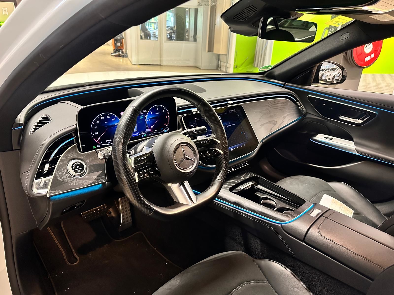 Mercedes-Benz E 2024, photo 3/13