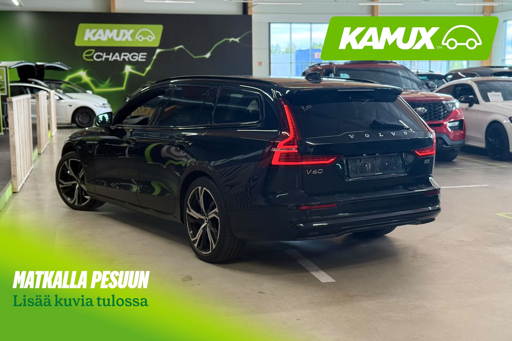 Volvo V60 2022, photo 2/4