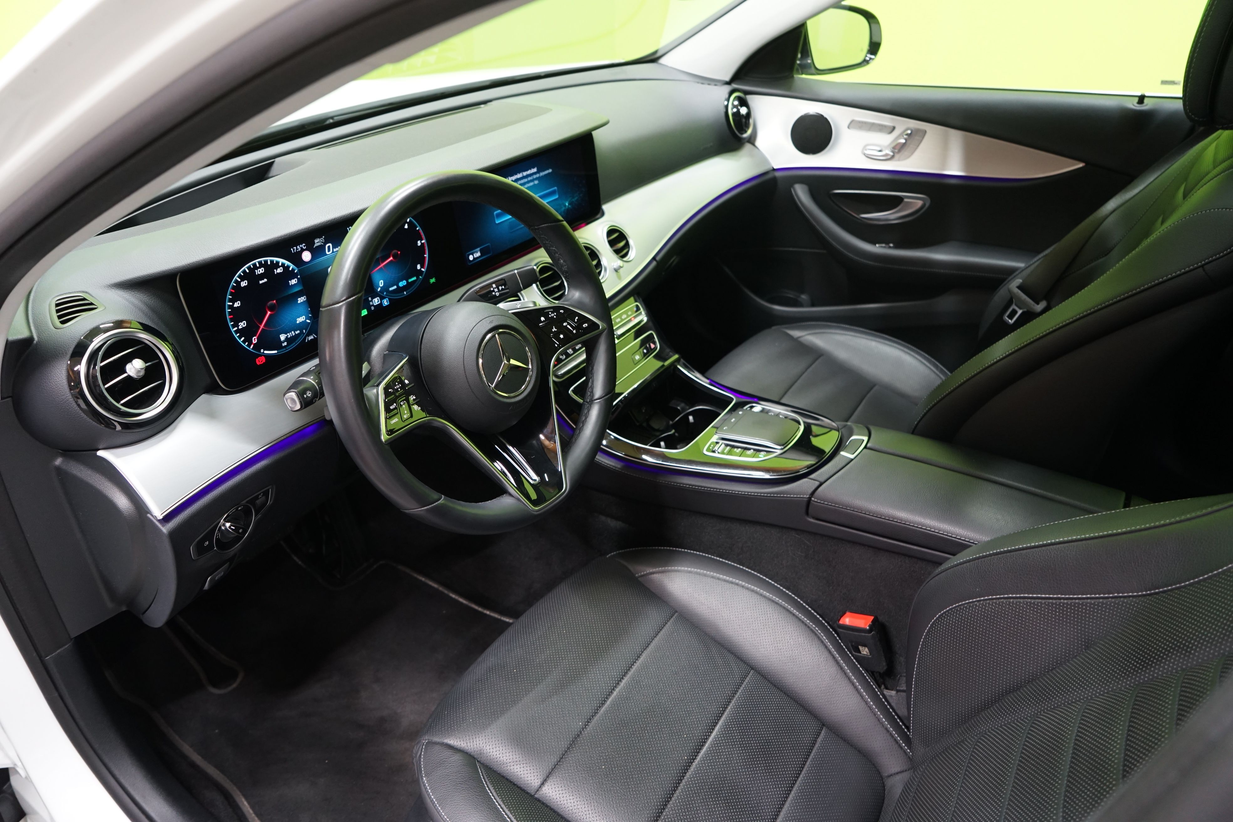 Mercedes-Benz E 2023, photo 7/26