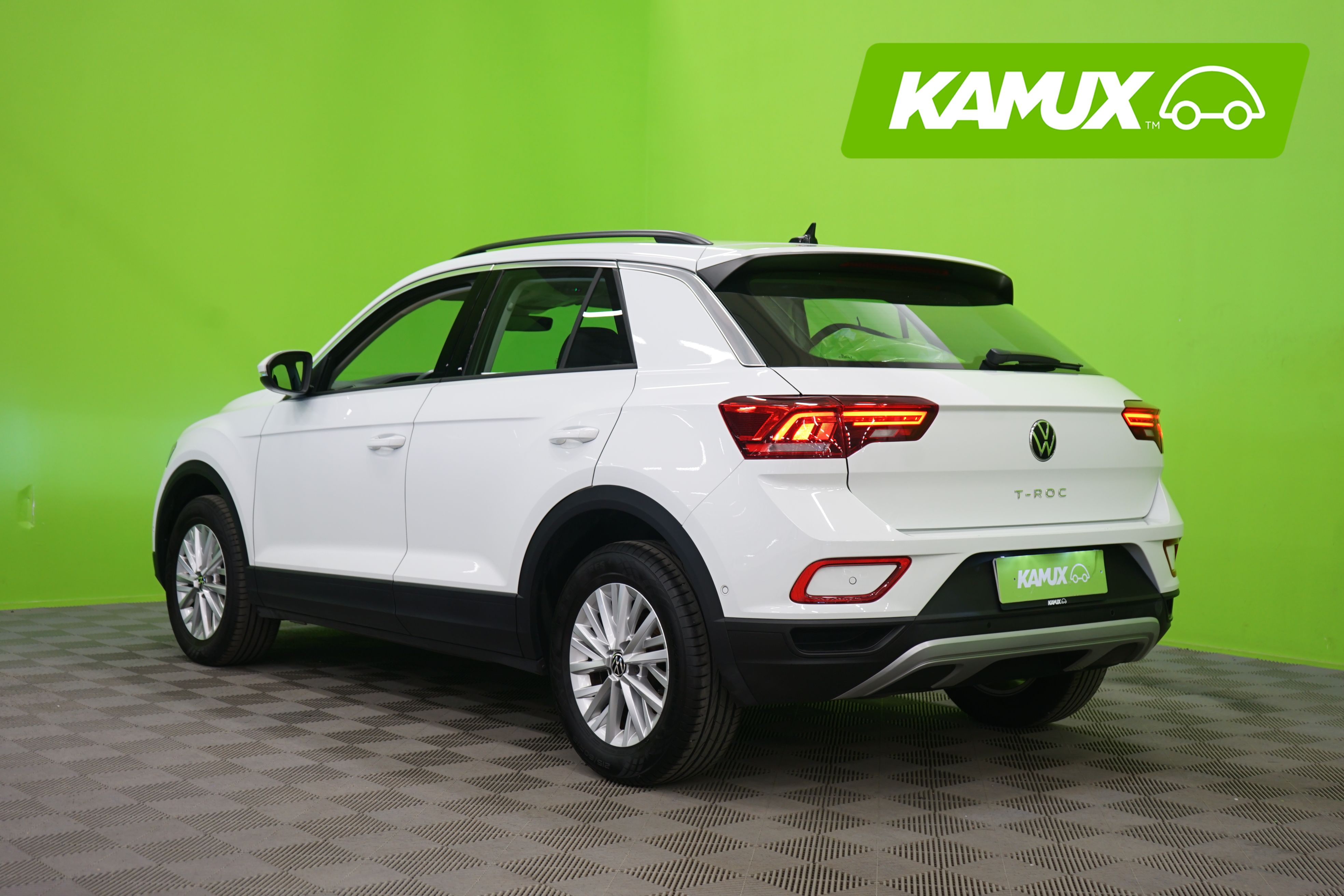Volkswagen T-Roc 2023, photo 4/18