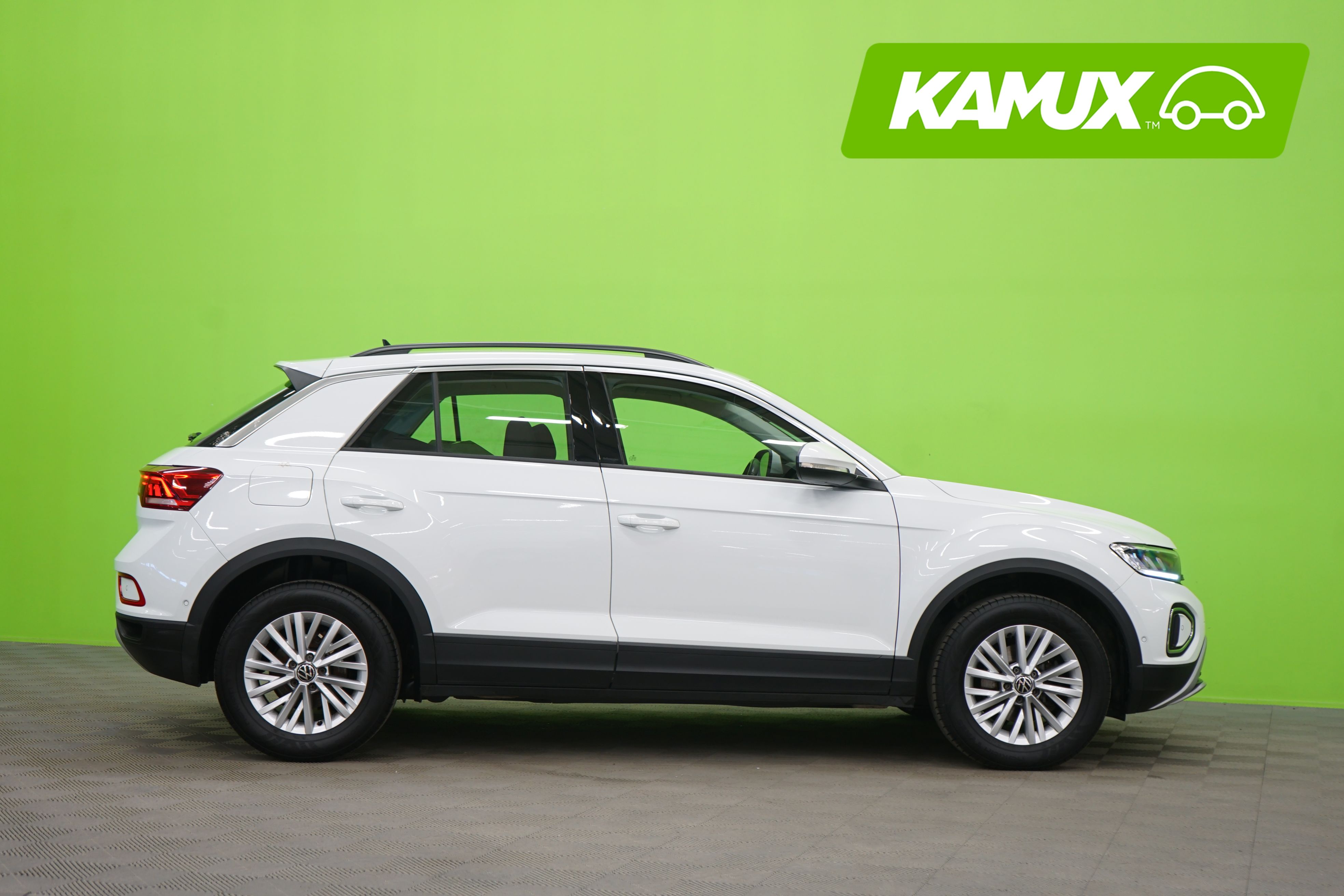 Volkswagen T-Roc 2023, photo 2/18