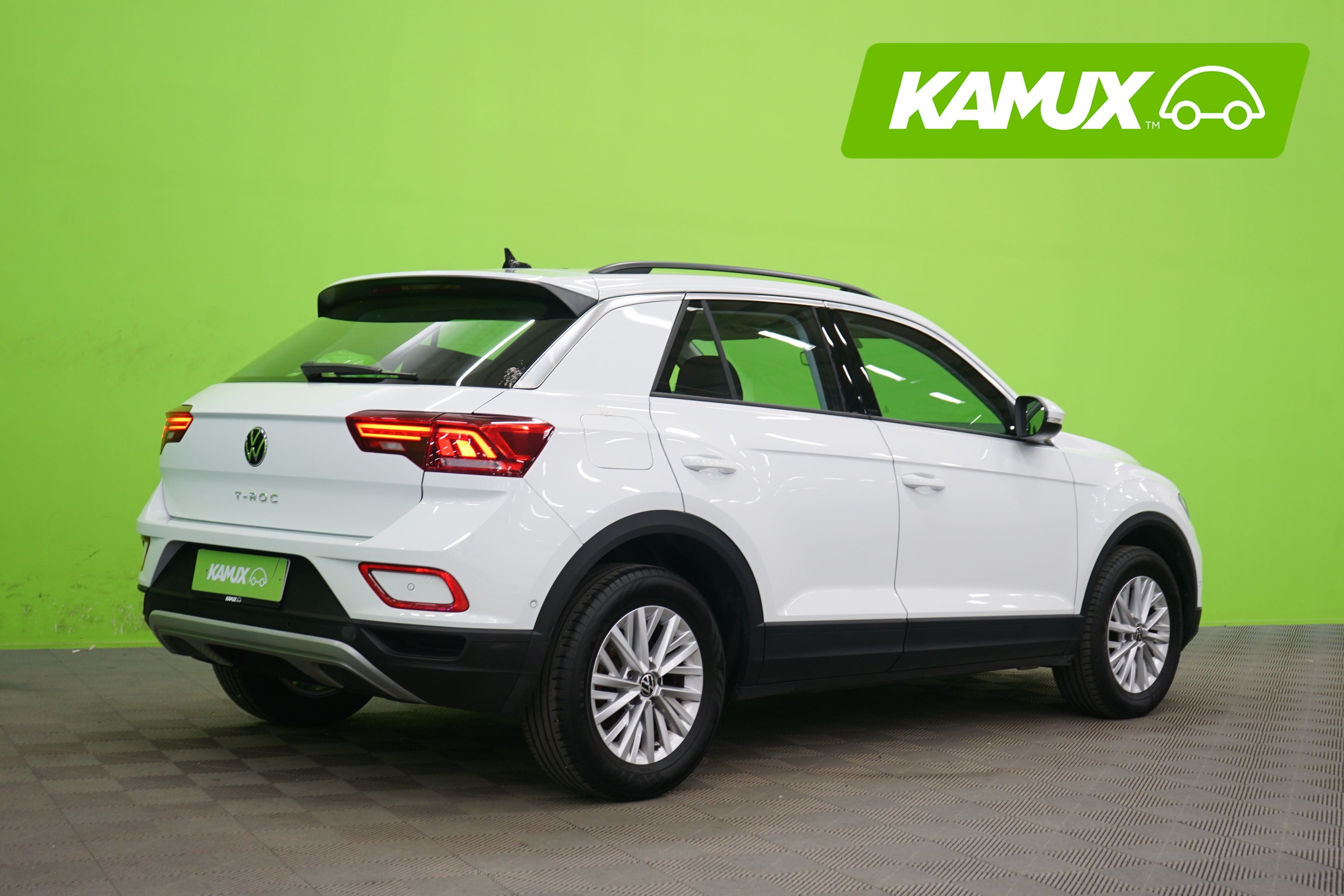 Volkswagen T-Roc 2023, photo 3/18