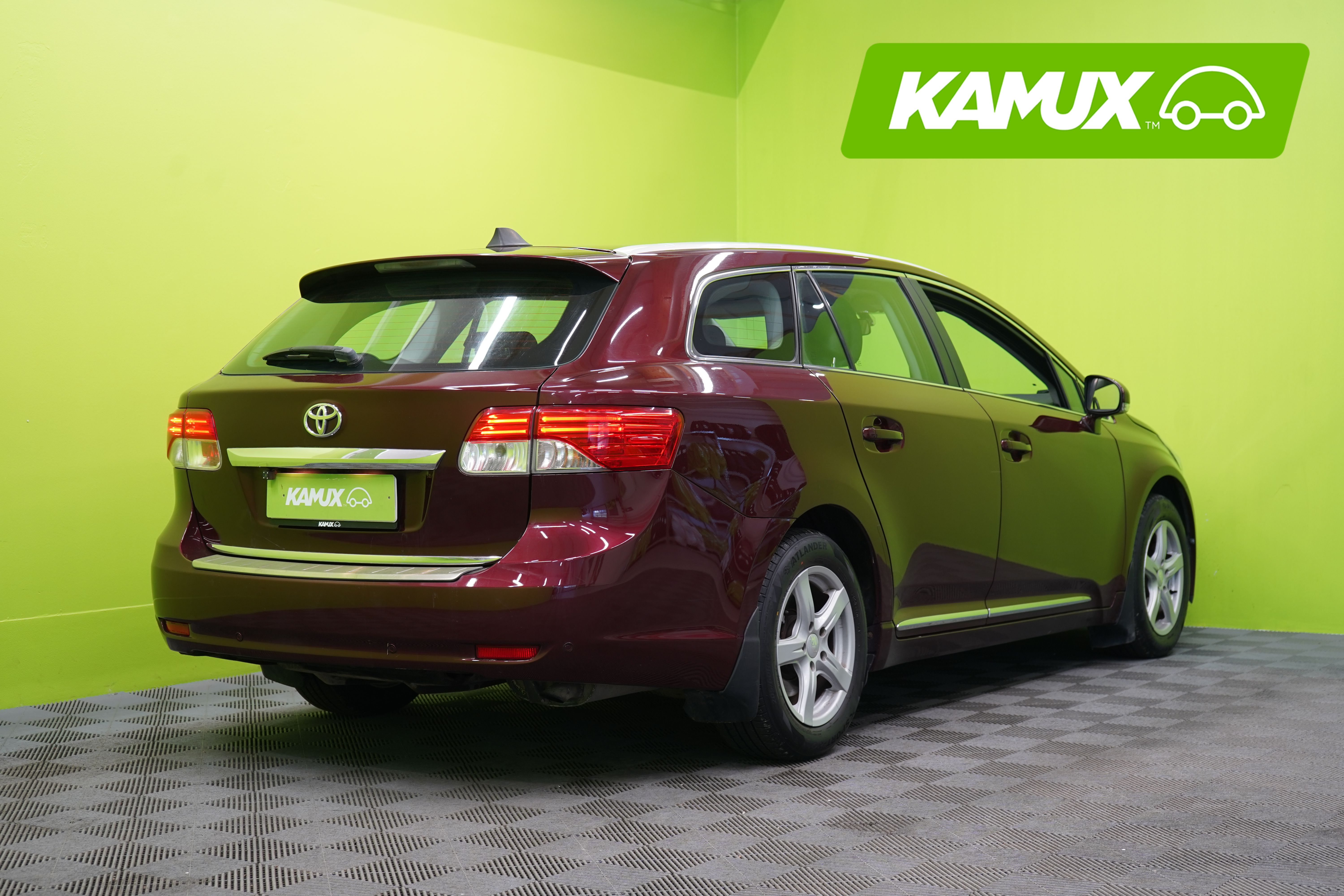 Toyota Avensis 2012, kuva 3/24