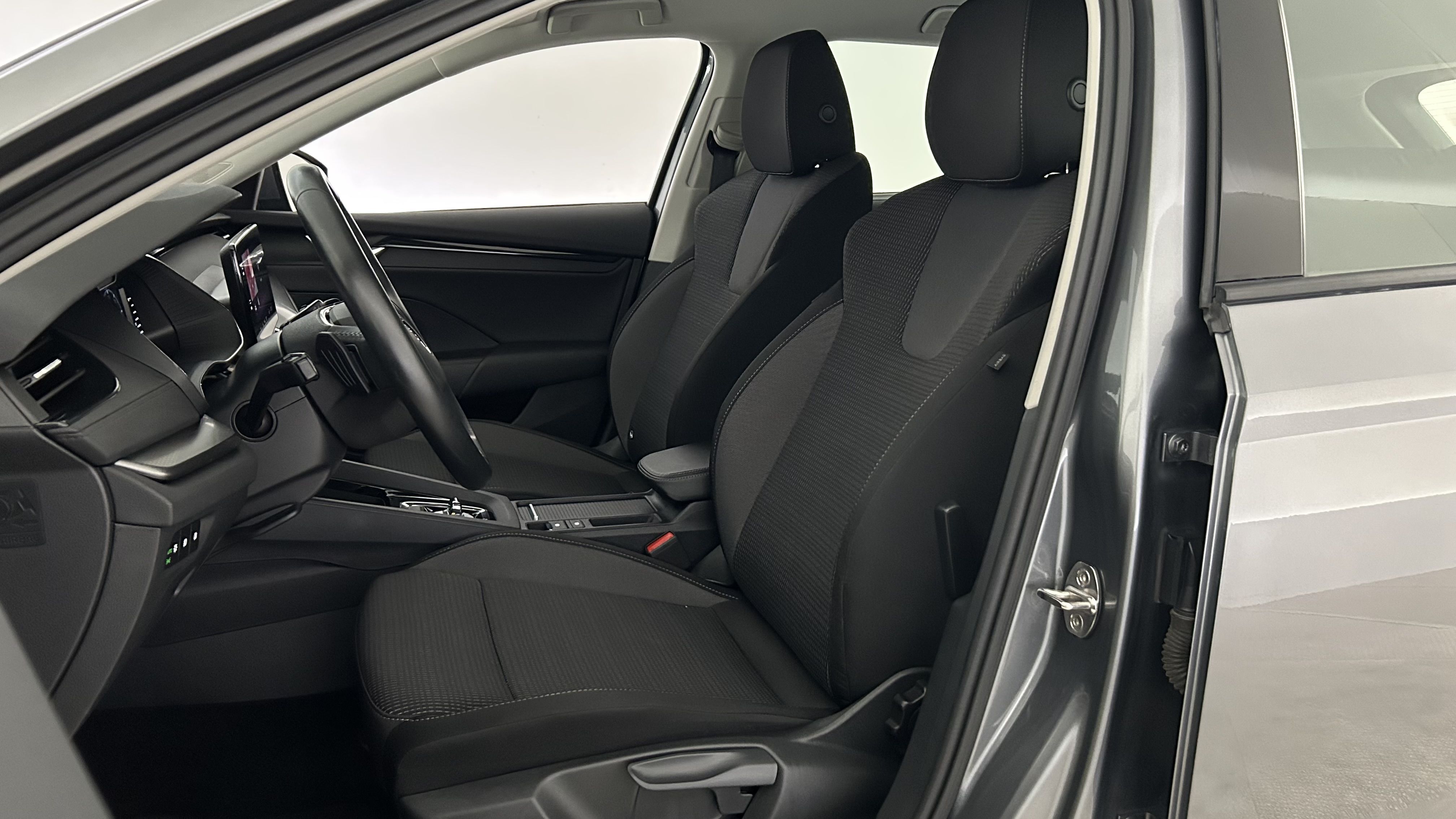 Skoda Octavia 2023, kuva 7/23