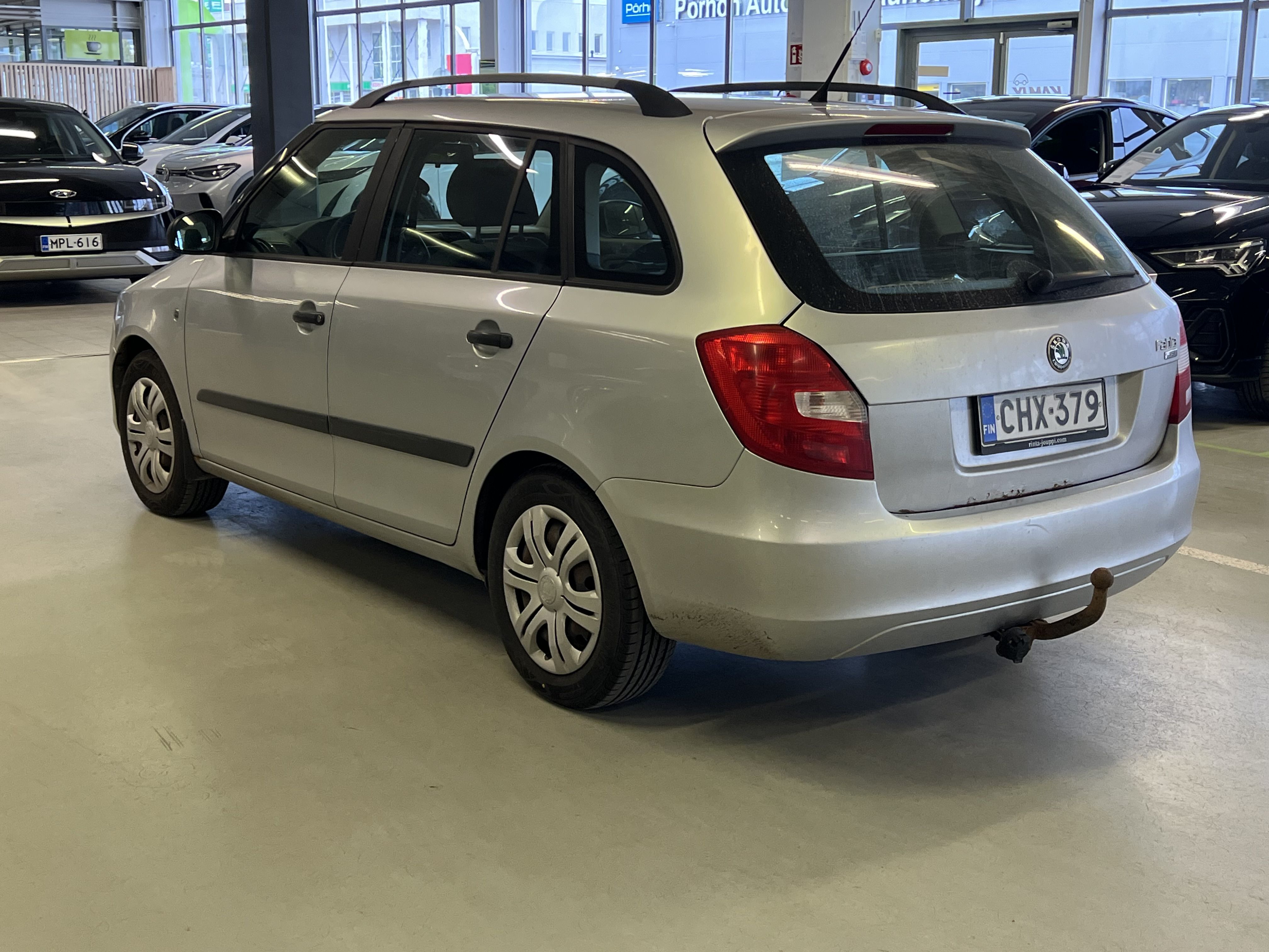 Skoda Fabia Combi 1,2 TSI 85 Classic 2010, kuva 3/5