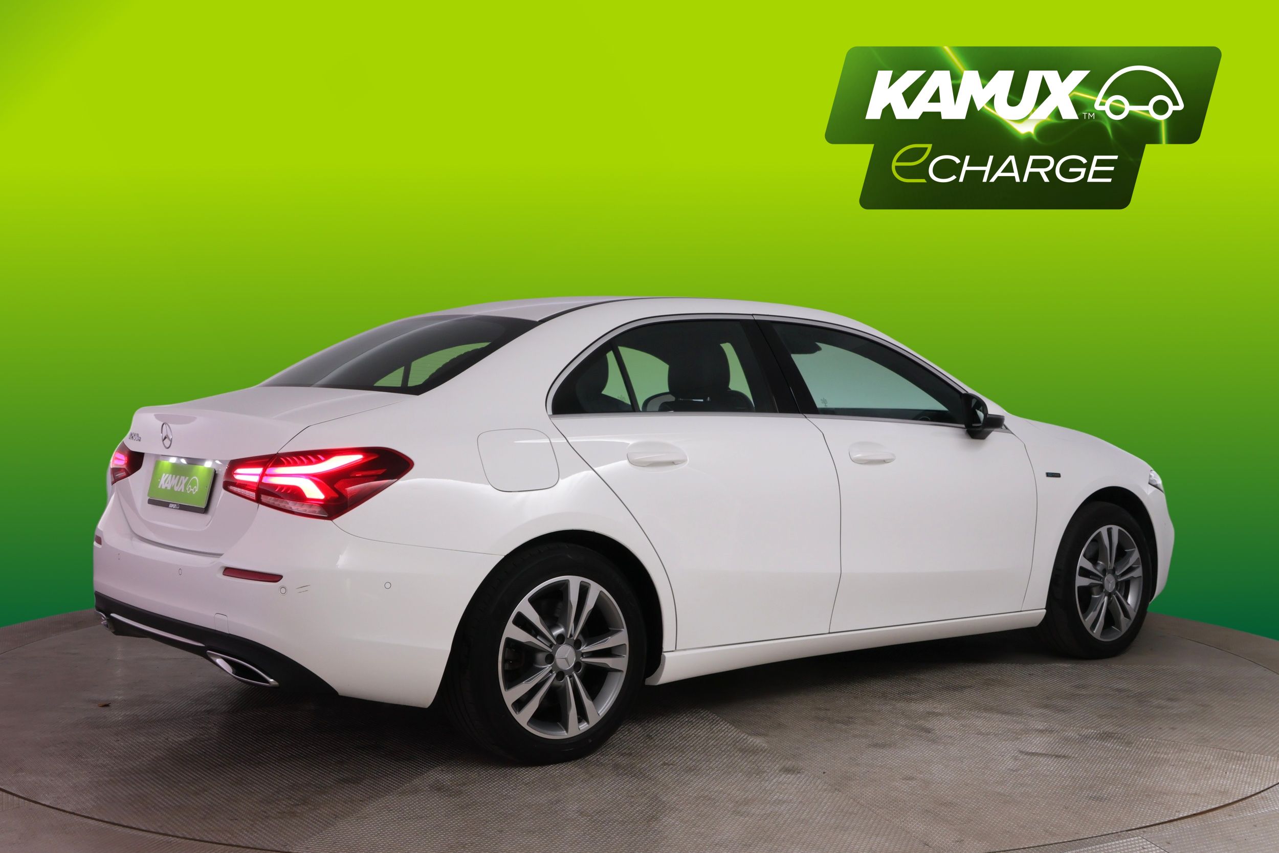 Mercedes-Benz A 250 e Sedan 2020, kuva 2/27