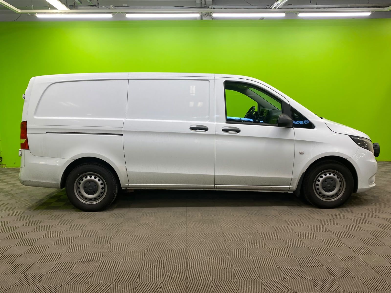 Mercedes-Benz Vito 2019, photo 2/10