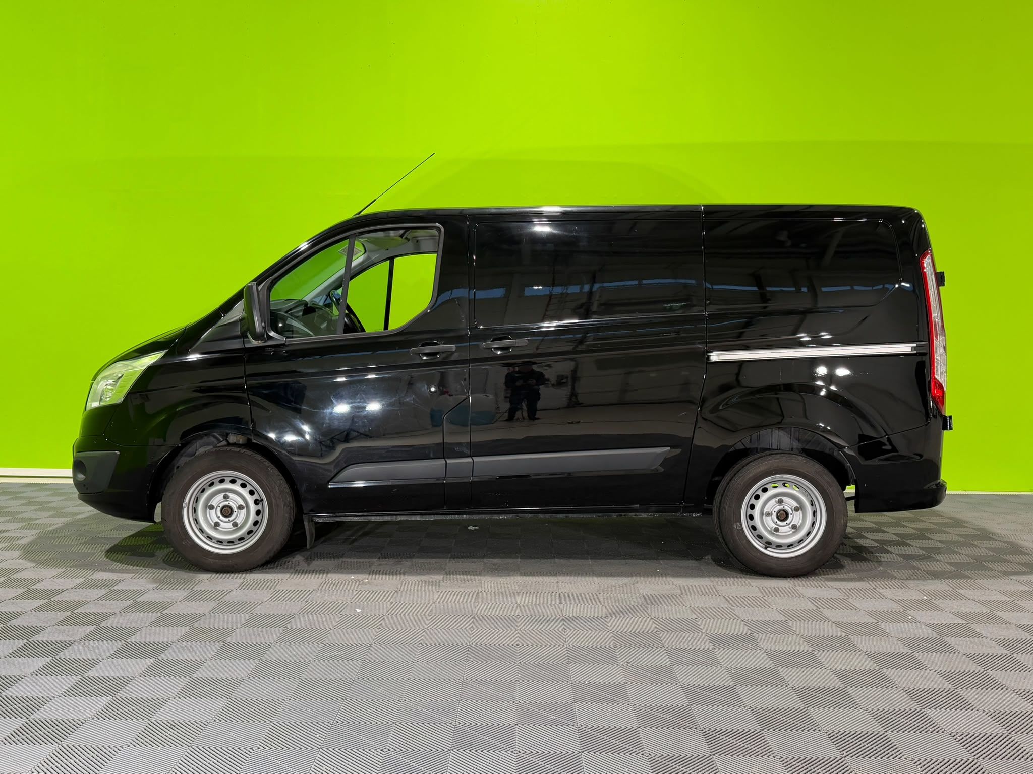 Ford Transit Custom 2017, photo 5/18
