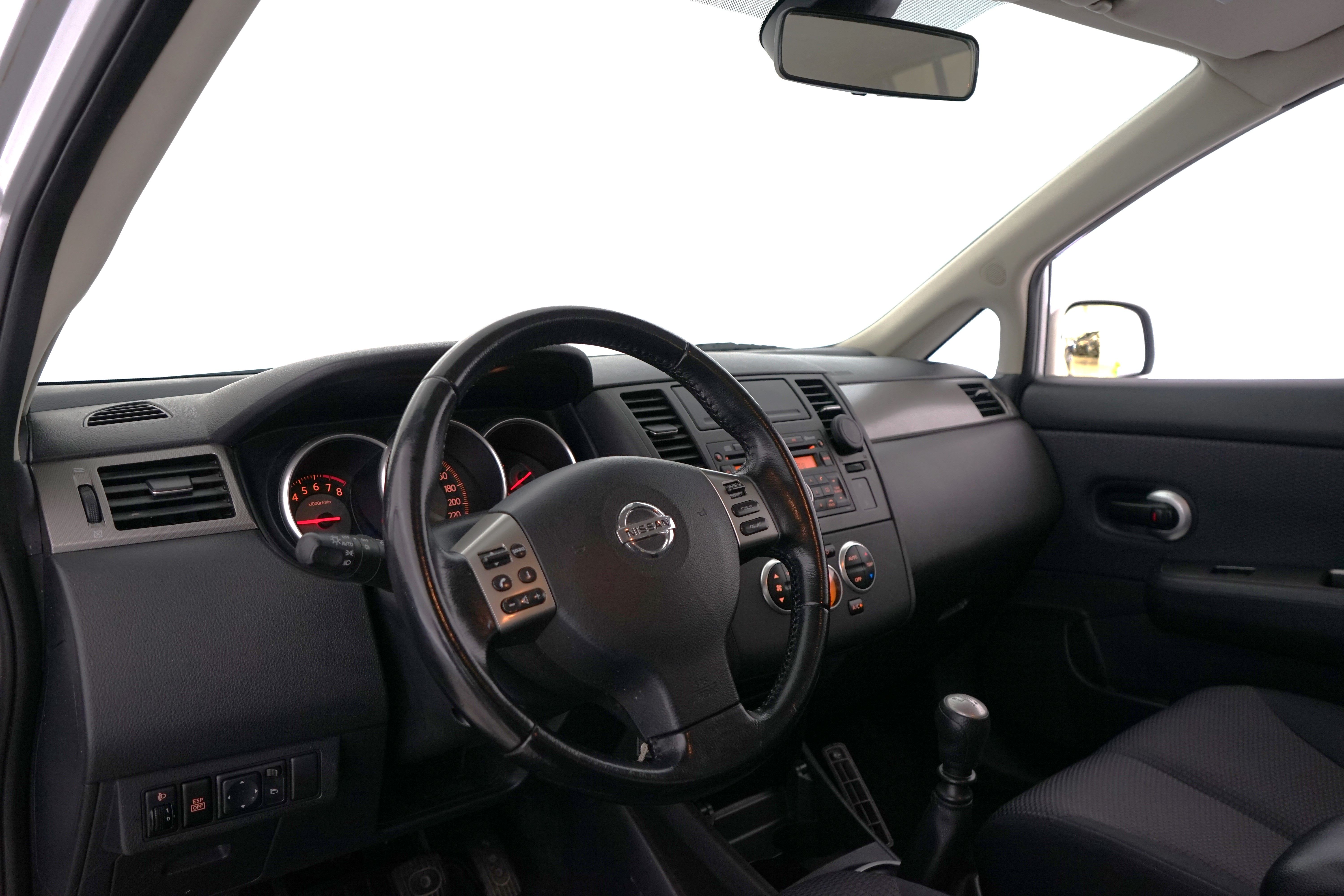 Nissan Tiida 1,8 Acenta 6MT 5-ov. 2008, photo 3/18