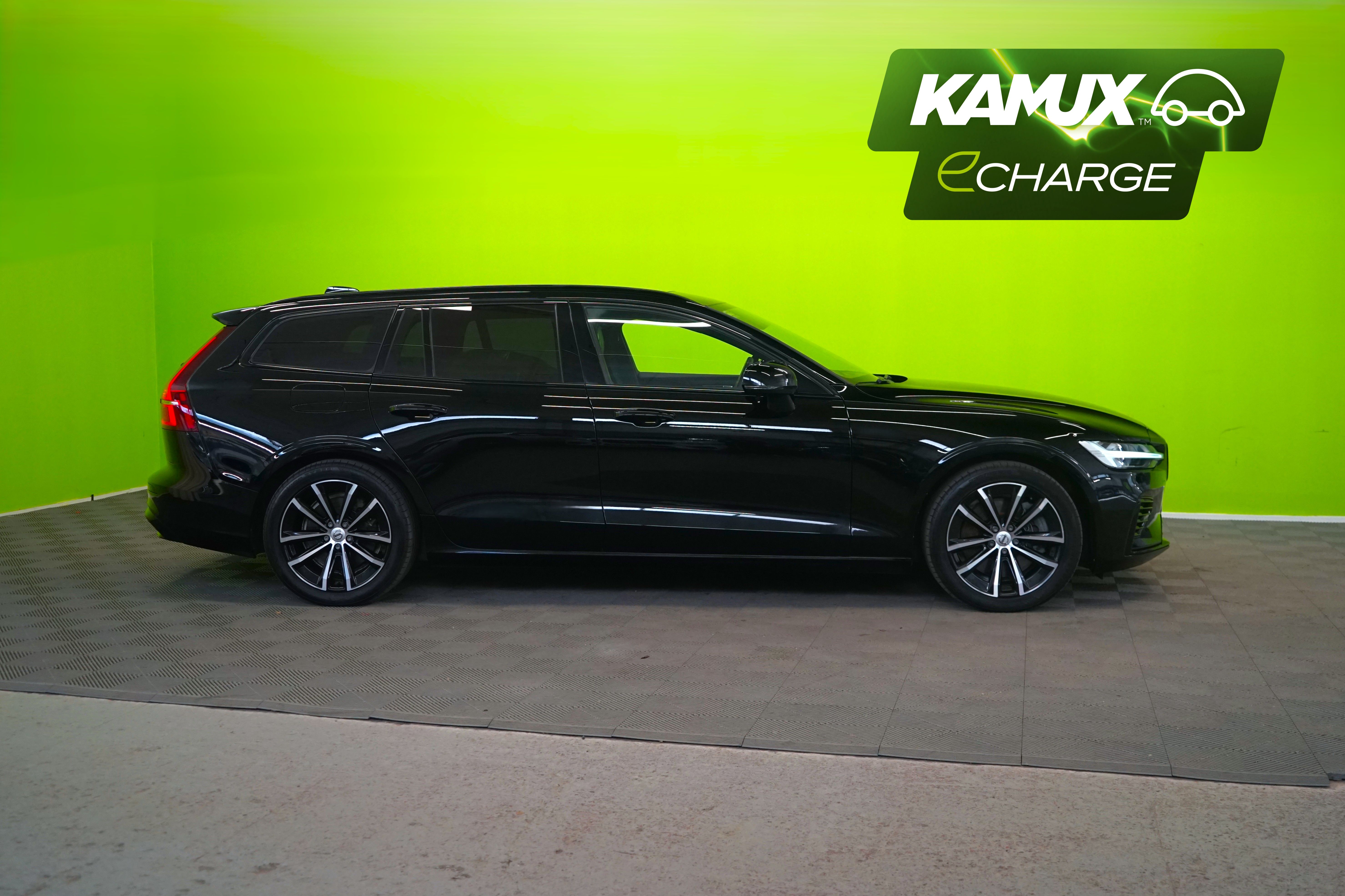Volvo V60 2023, photo 2/32