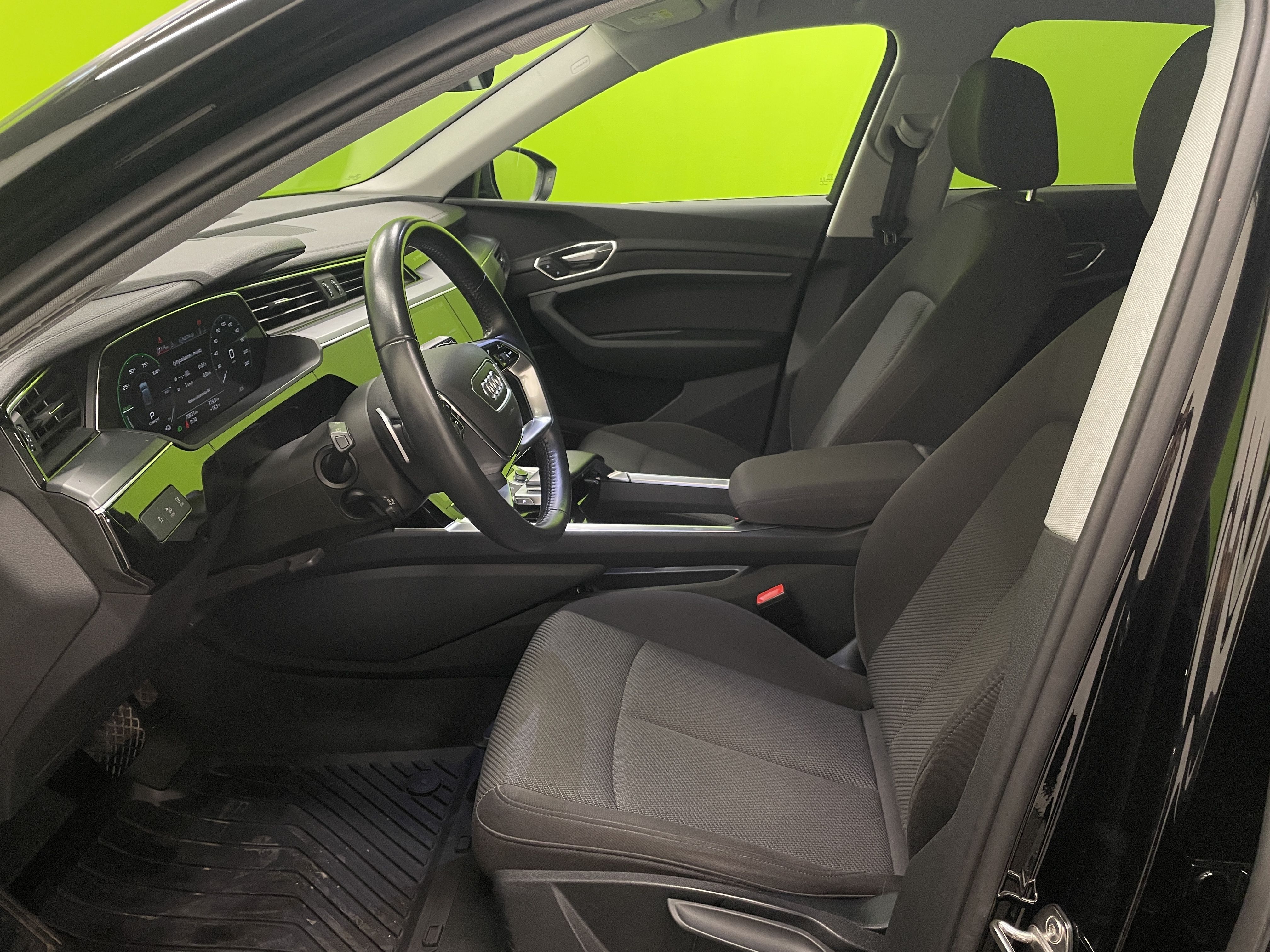 Audi e-tron 50 quattro 2020, kuva 5/26