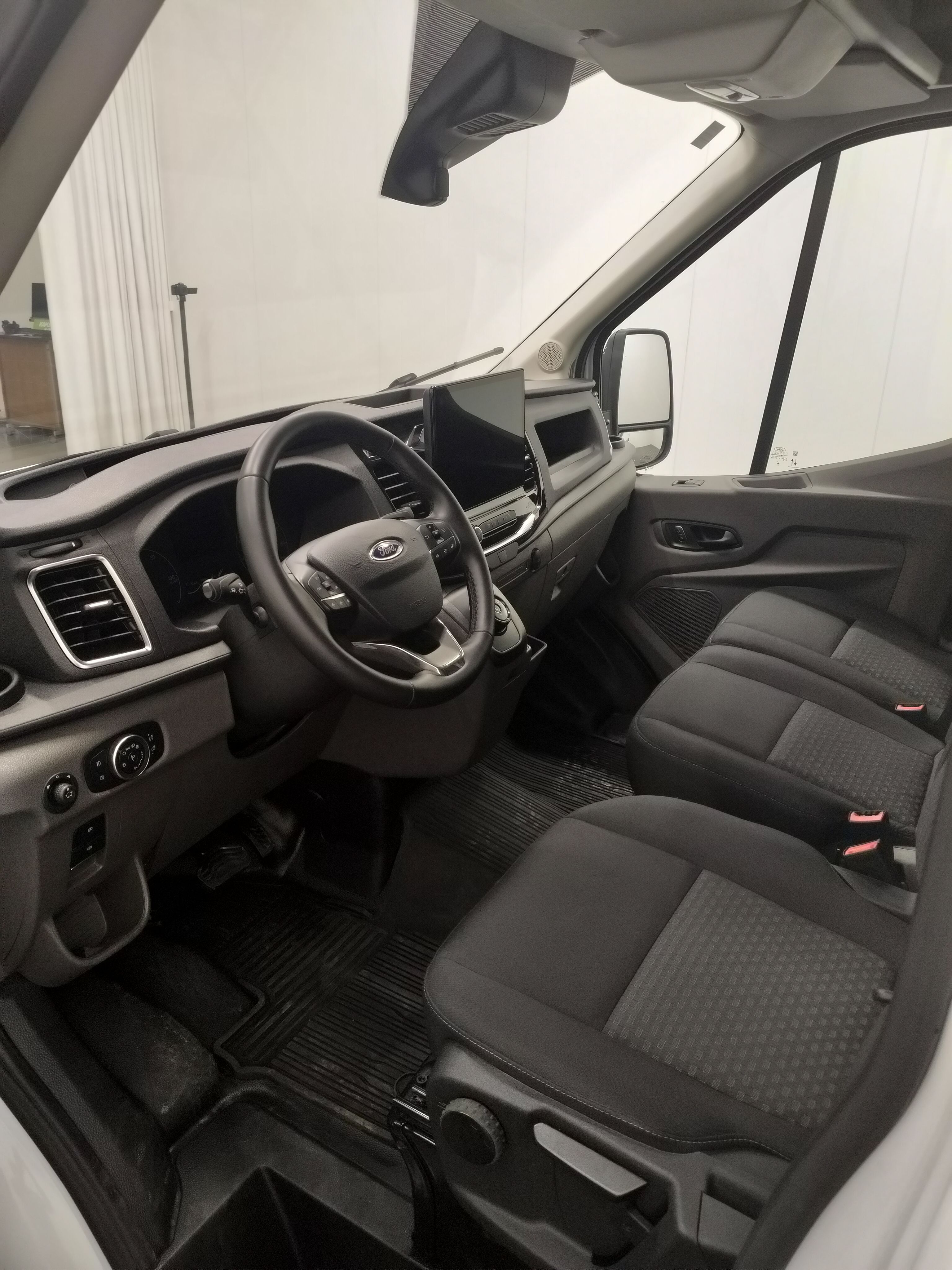 Ford Transit 2024, kuva 7/17