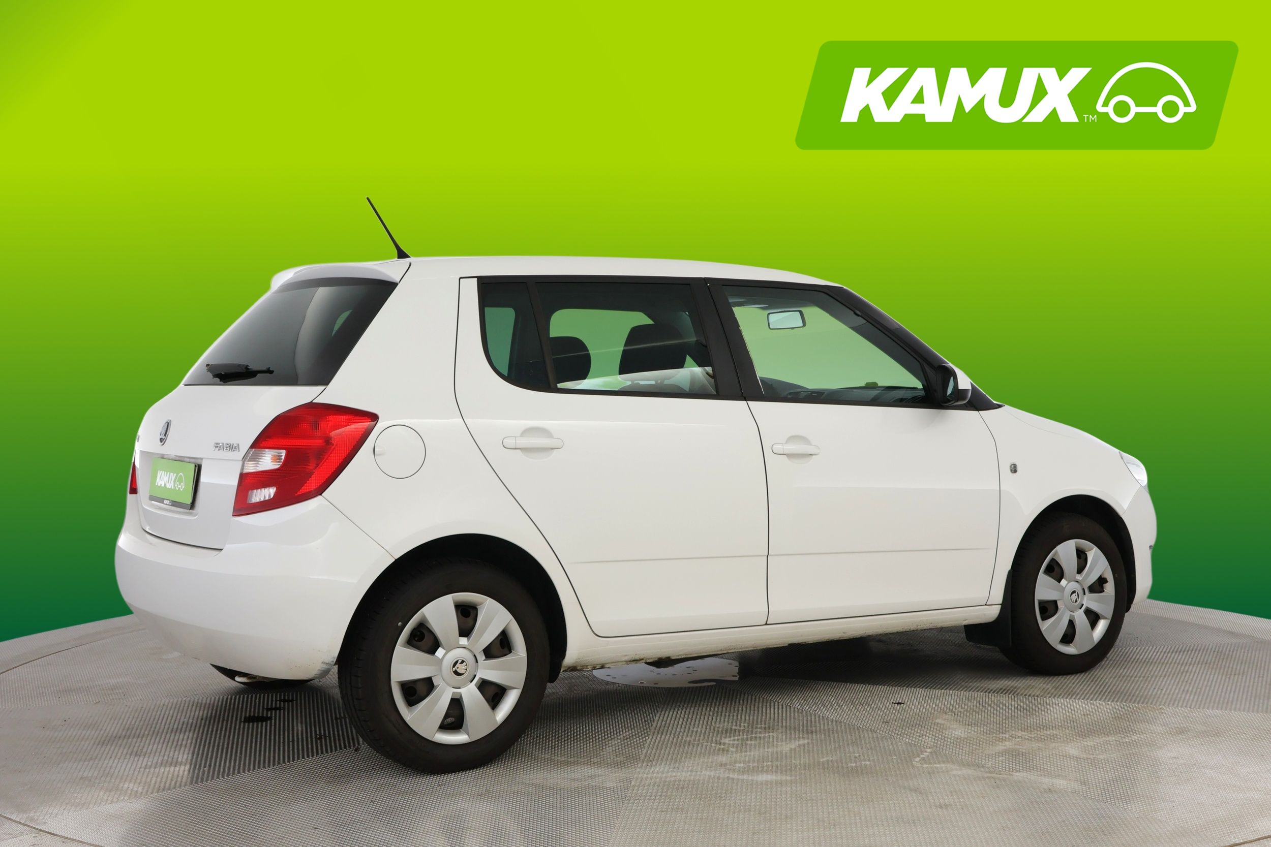 Skoda Fabia 1,2 TSI 85 Fresh 2015, kuva 2/16
