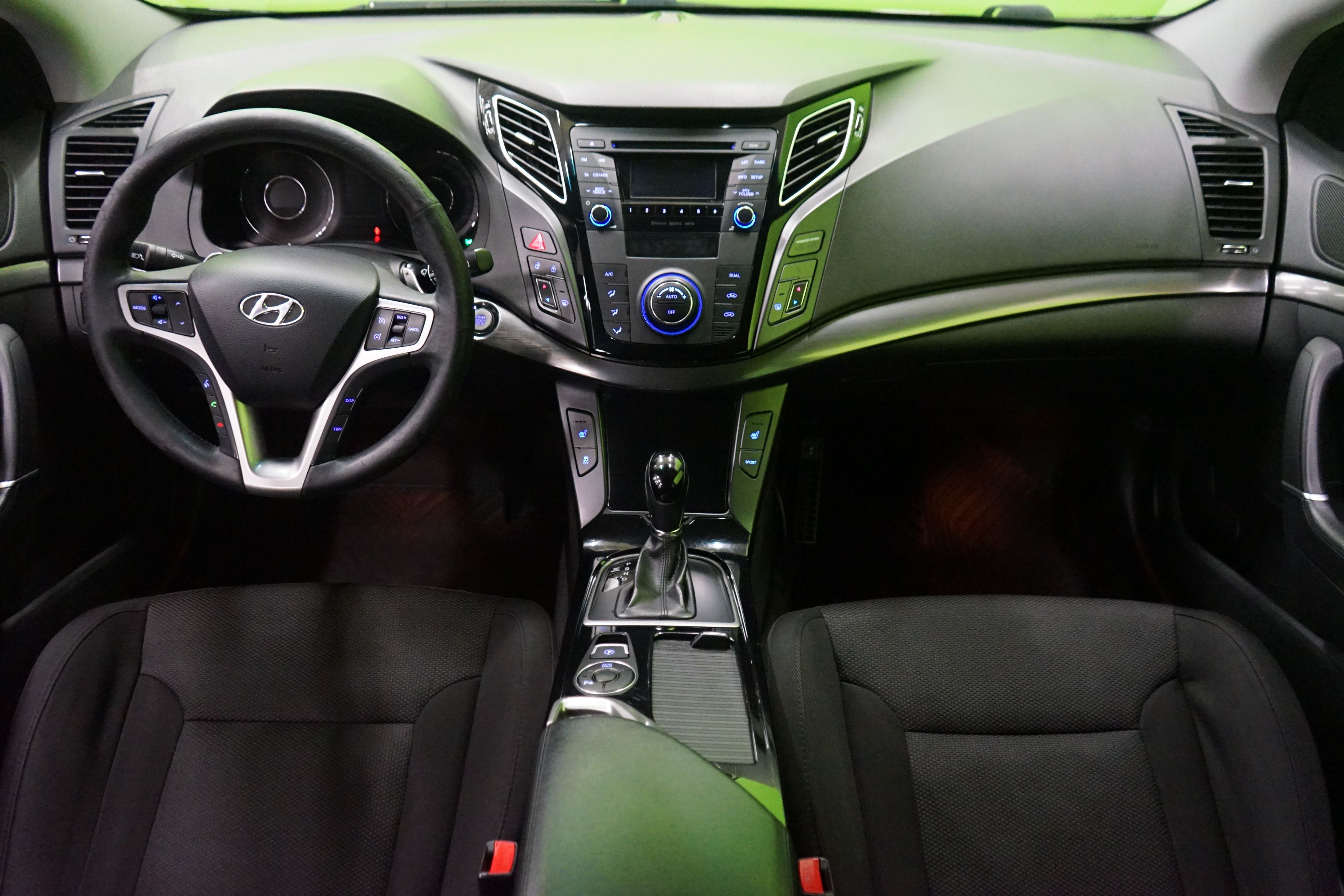 Hyundai i40 2012, photo 6/19