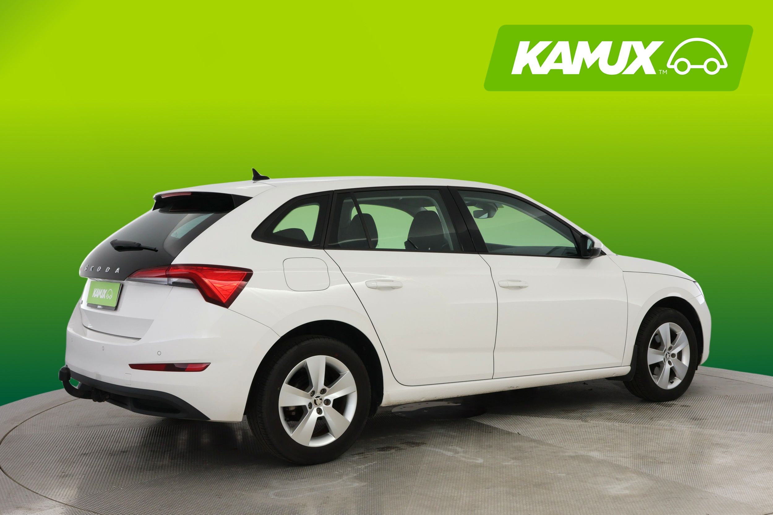 Skoda Scala 2021, photo 2/19