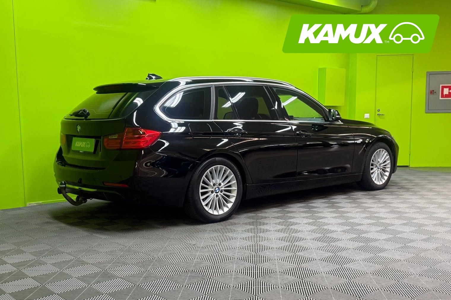 BMW 318 F31 Touring 318d A Business 2014, kuva 3/17