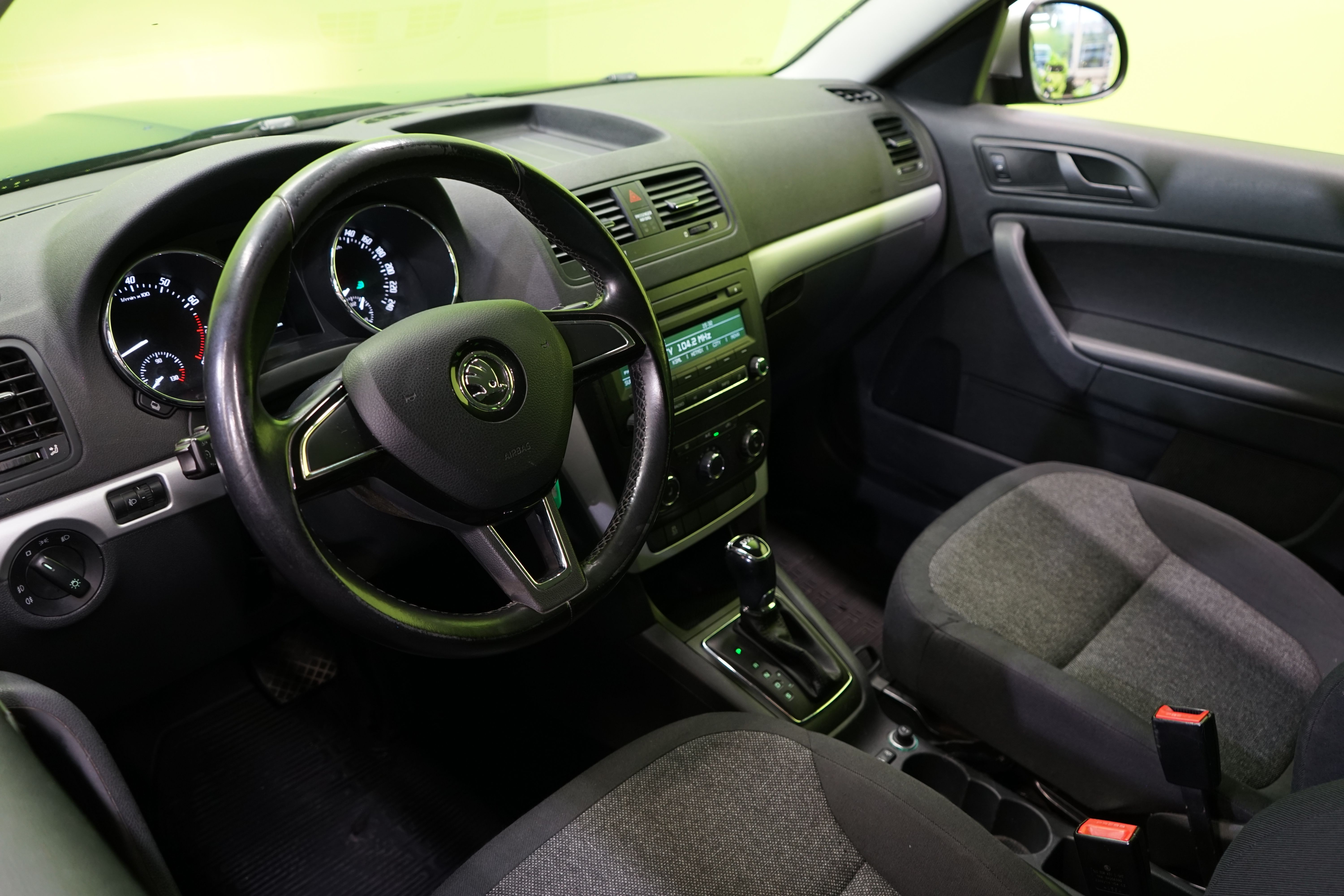 Skoda Yeti 1,4 TSI Ambition DSG Autom. 2014, kuva 6/19