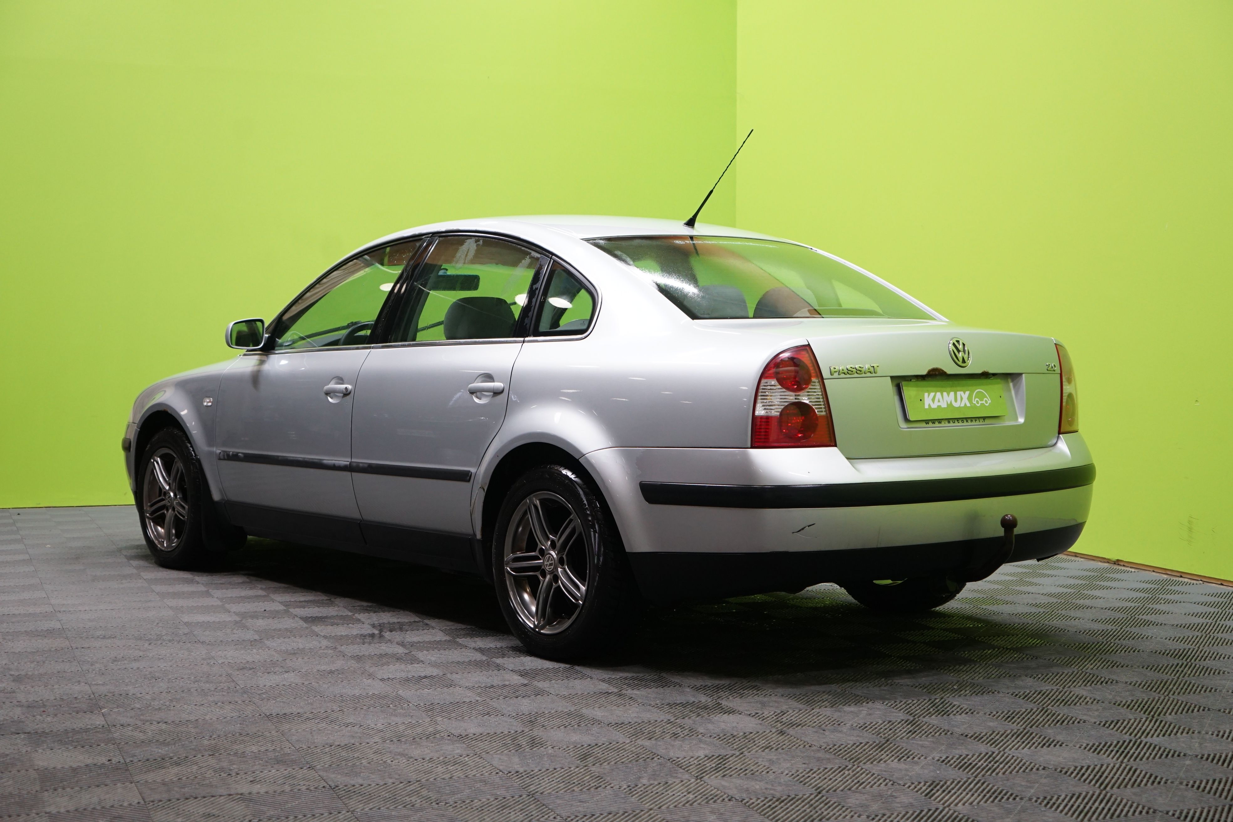 Volkswagen Passat 2,0 96kW 2003, kuva 4/25