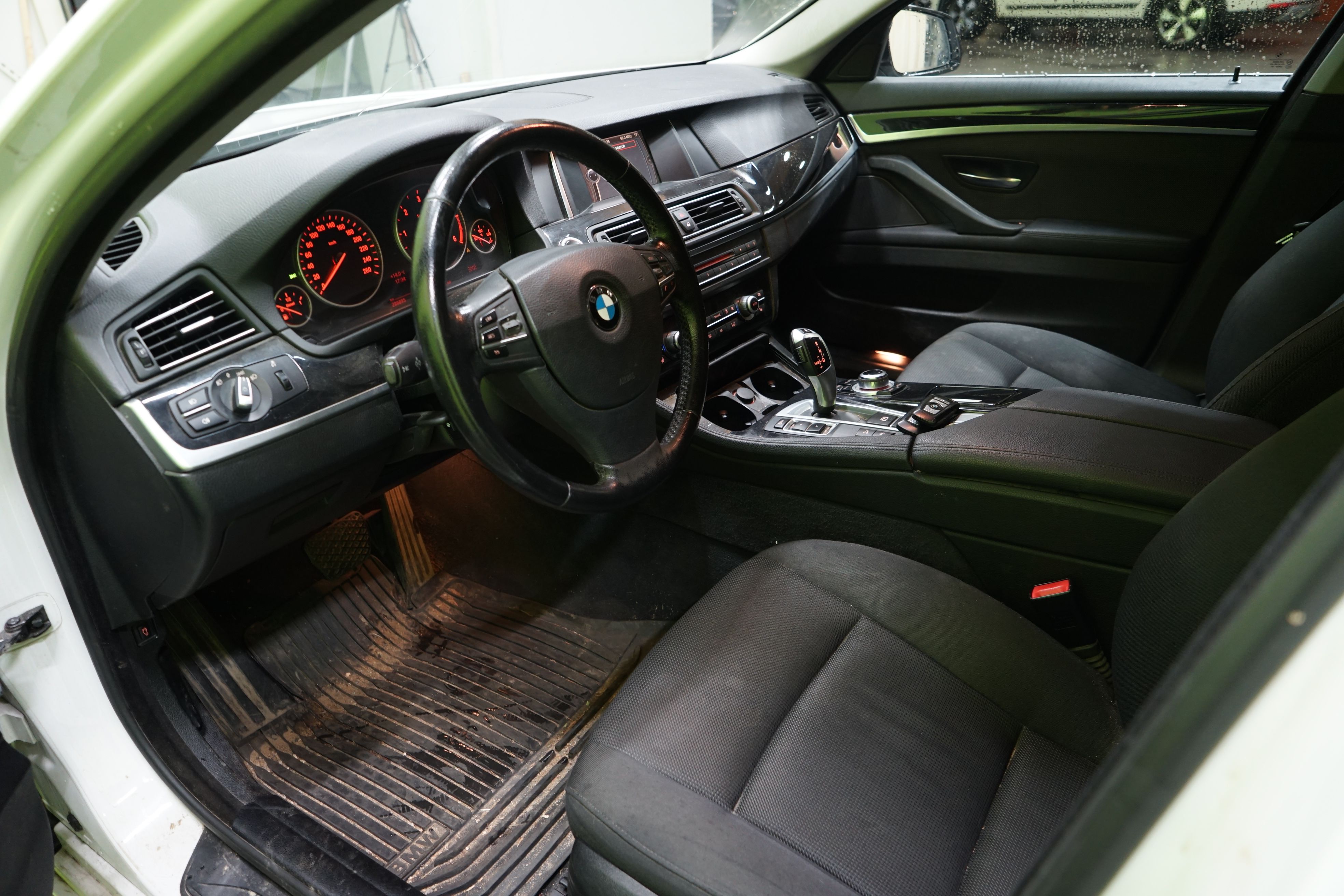 BMW 520 2014, kuva 4/8