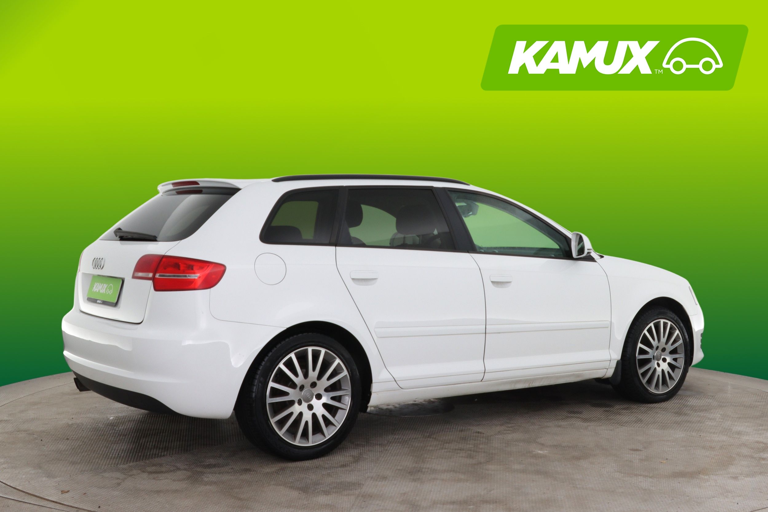 Audi A3 Sportback 1.4 TFSI Attraction 2010, kuva 2/23
