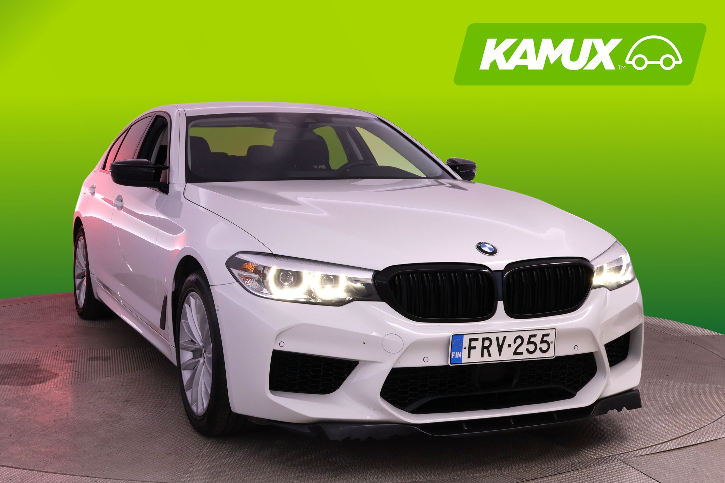 BMW 530 G30 Sedan 530e A Charged Edition 2020, photo 6/29
