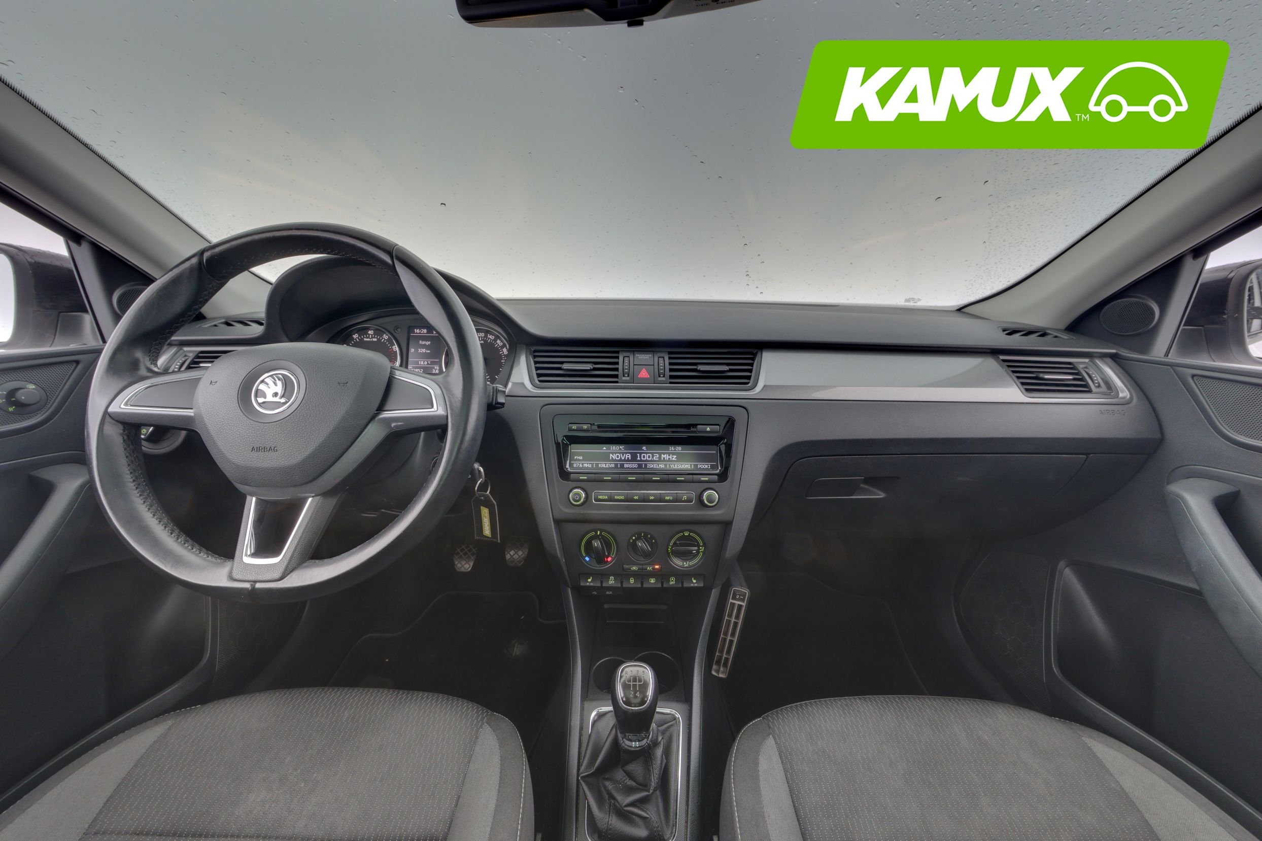 Skoda Rapid 2015, photo 7/19