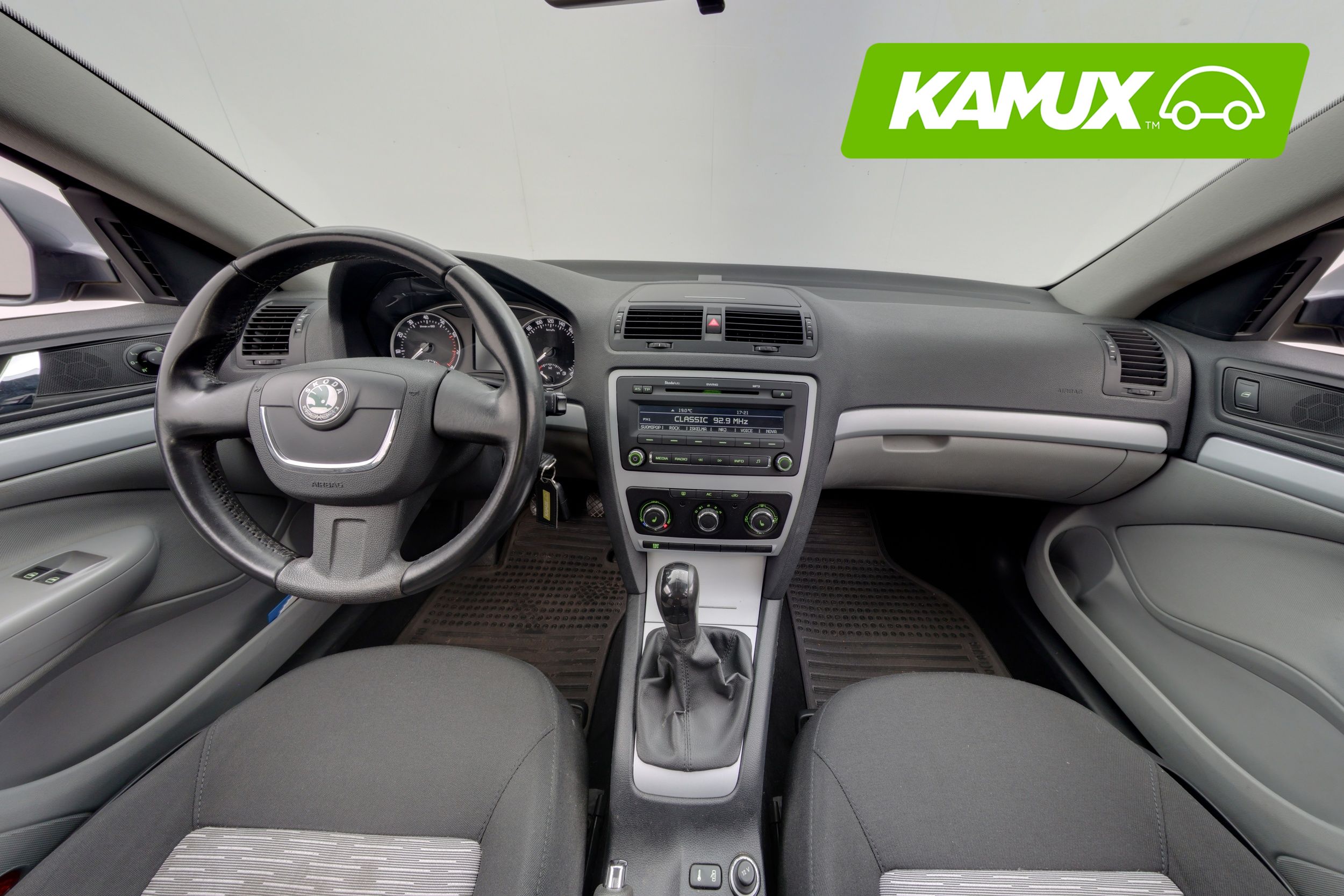 Skoda Octavia 1,4 TSI Ambiente 2009, kuva 7/16