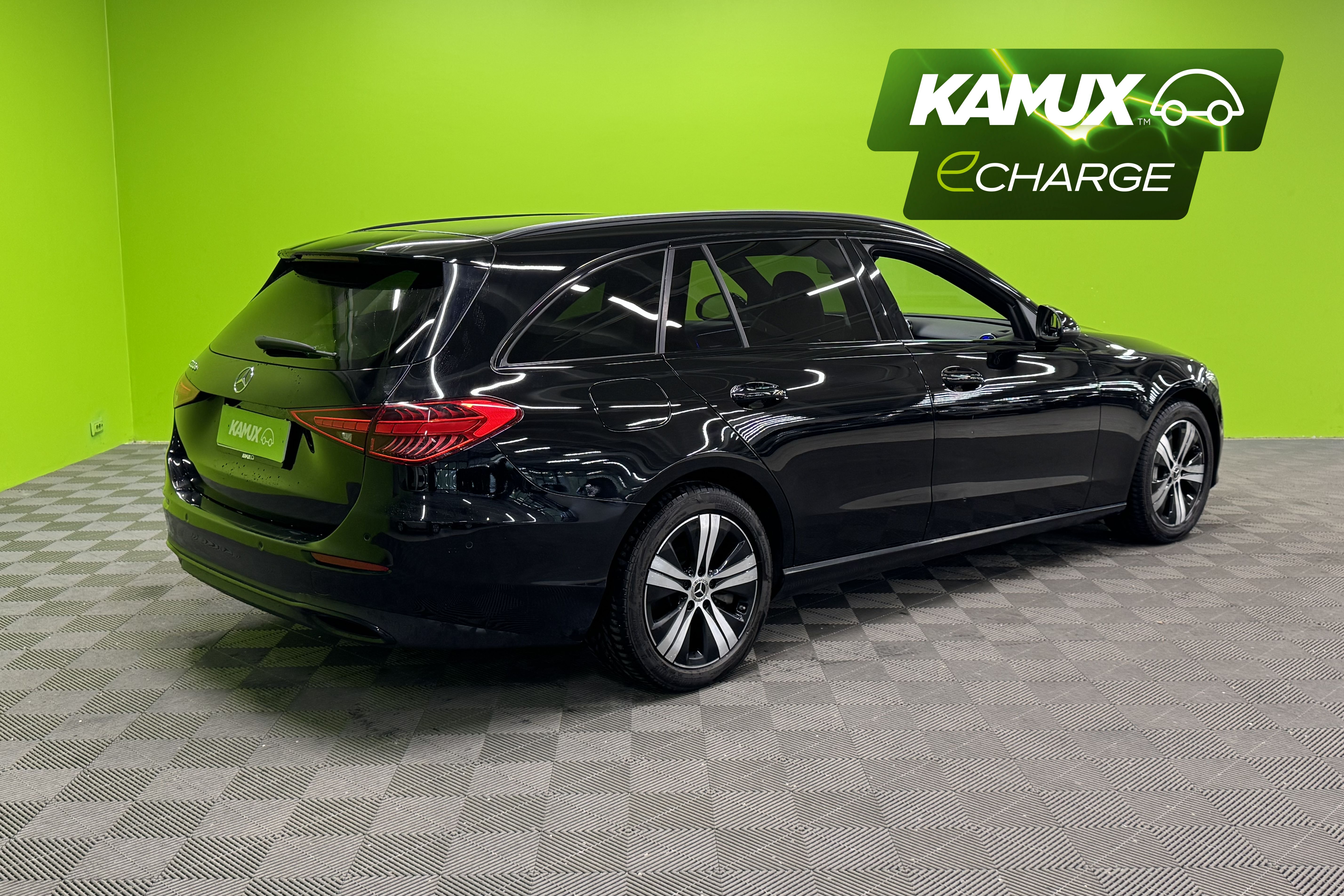 Mercedes-Benz C 300 e T Avantgarde 2023, kuva 3/17
