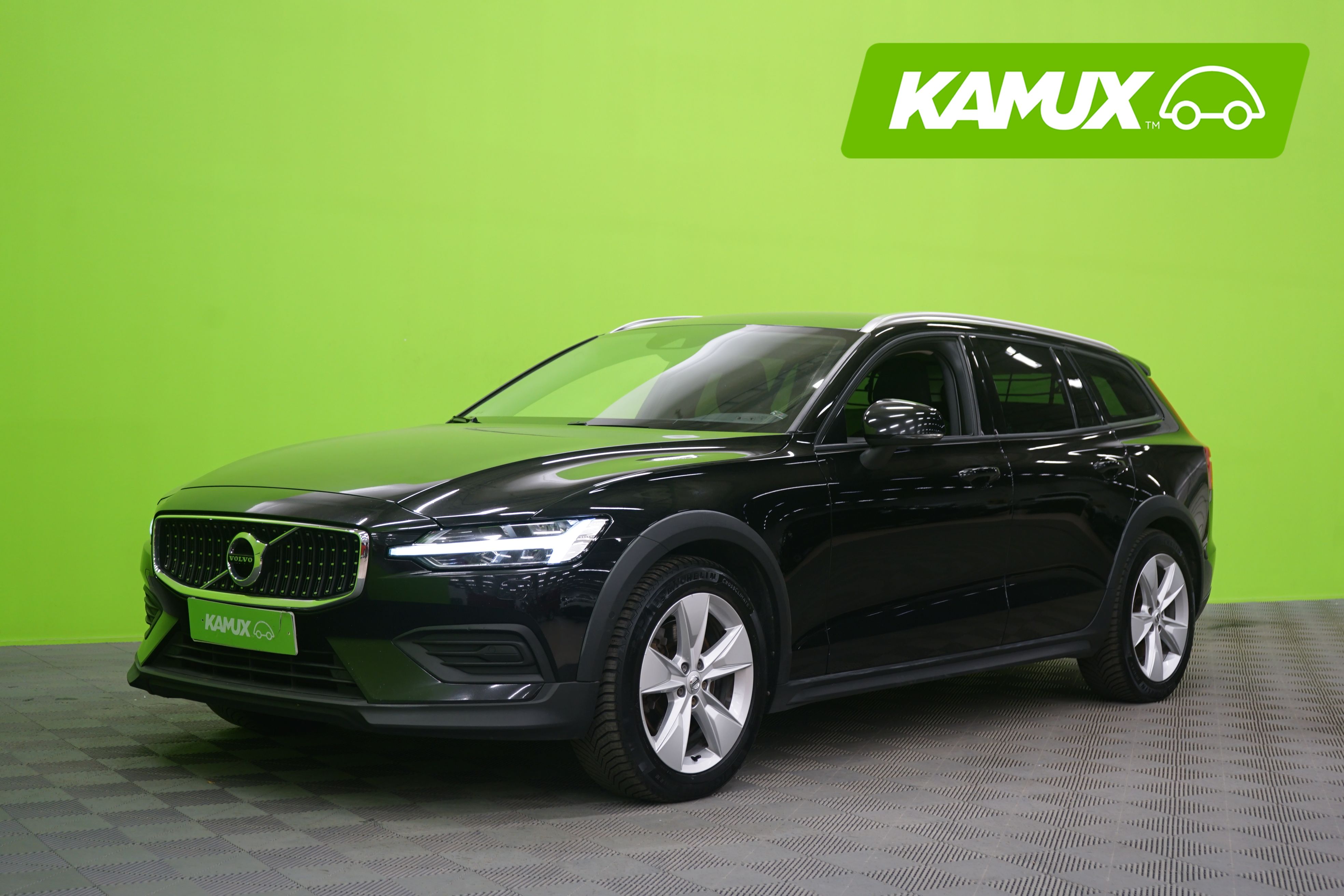 Volvo V60 Cross Country D4 AWD Momentum 2019, kuva 5/17