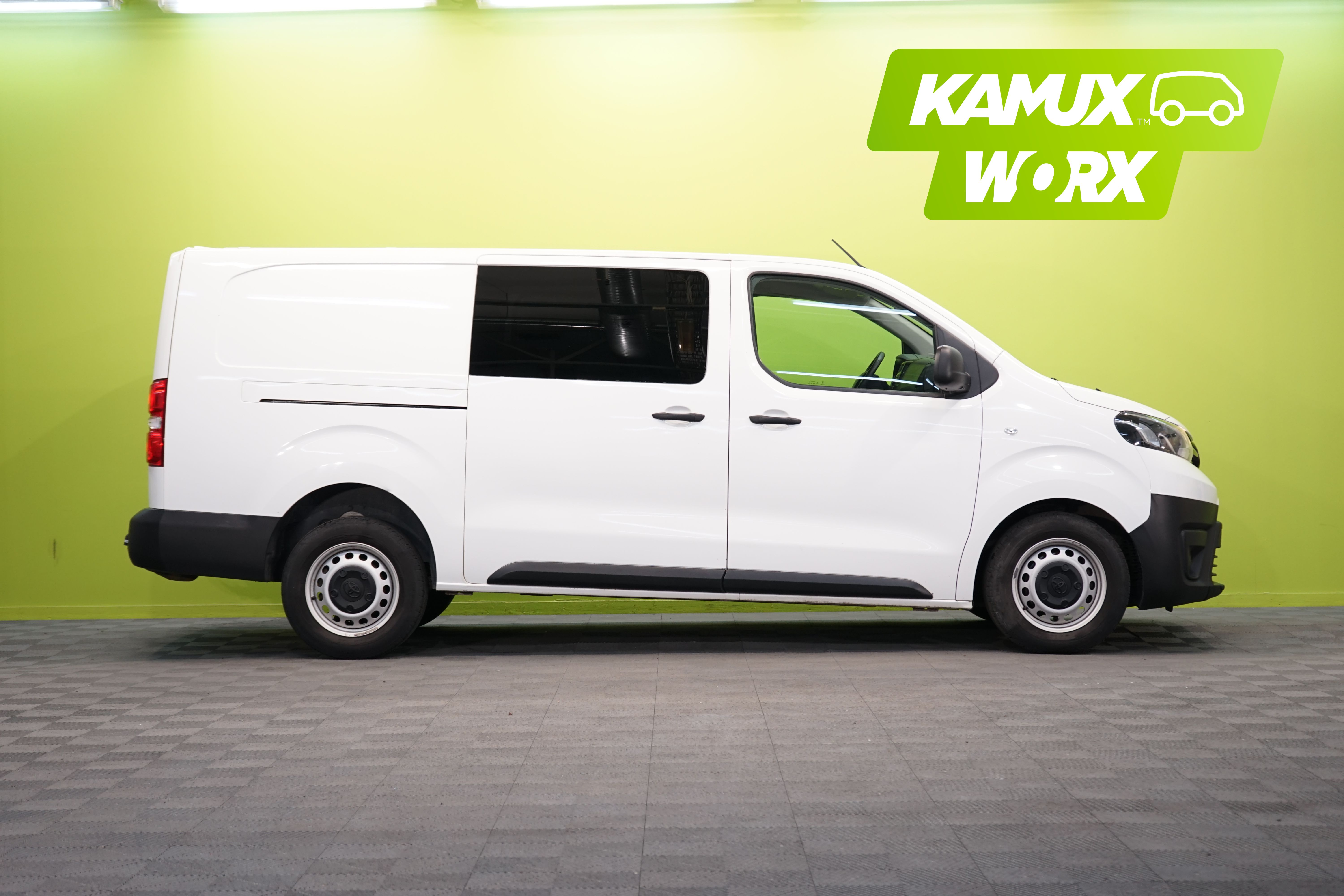 Toyota Proace L2 2,0 D 145hp 5-ovinen 2022, kuva 2/18
