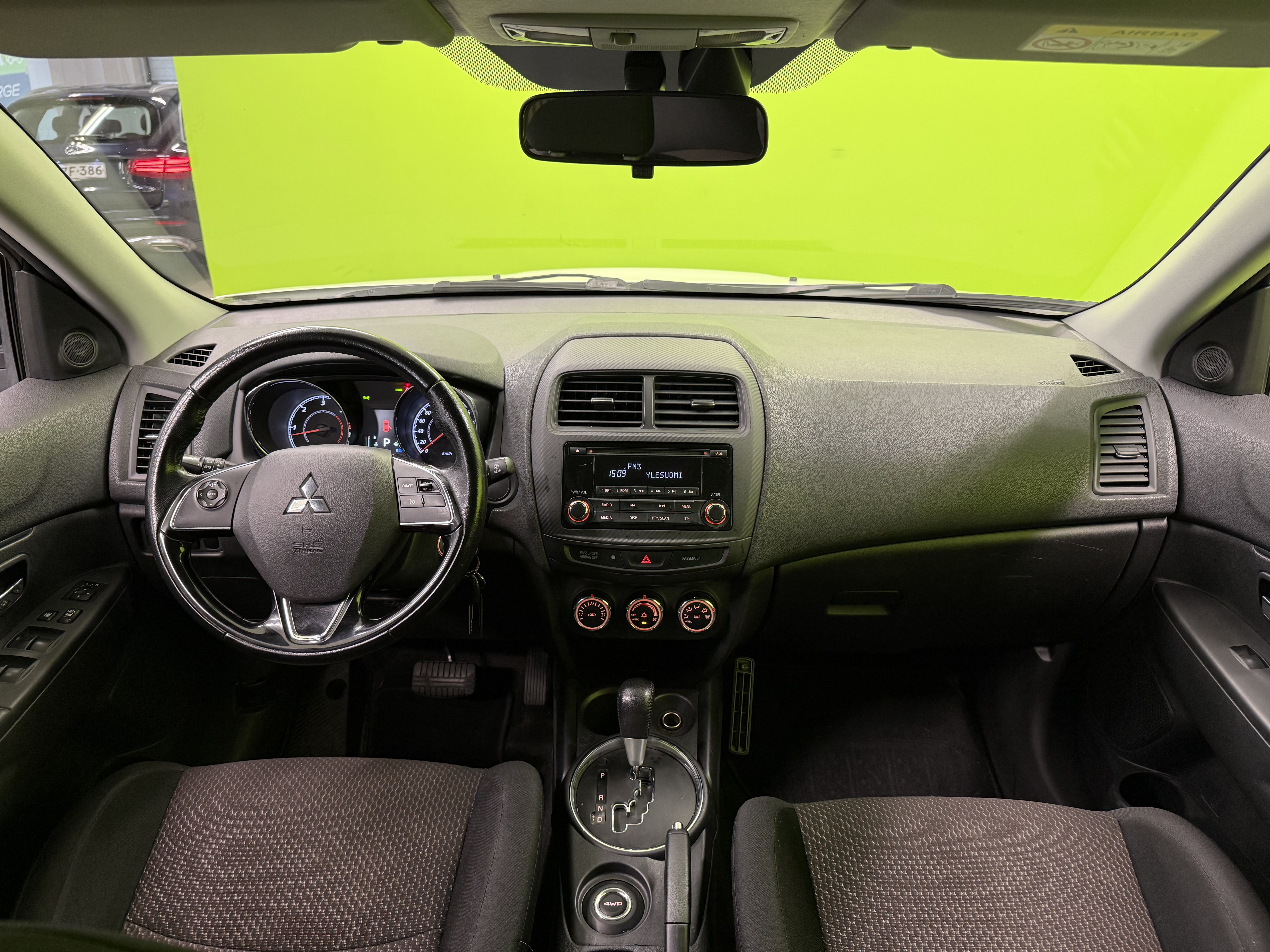 Mitsubishi ASX 2,2 Di-D EXE 4WD 6AT 2017, photo 6/19