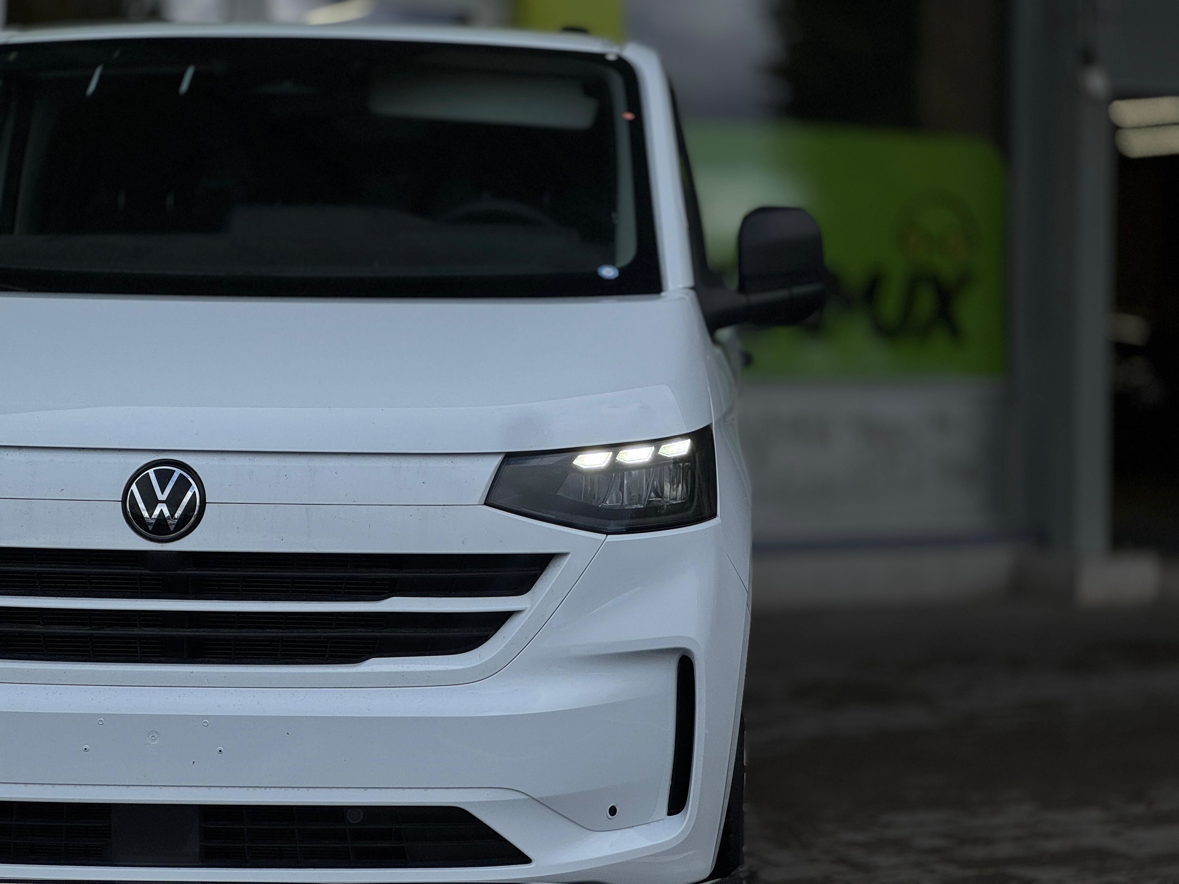 Volkswagen Transporter 2025, photo 3/8