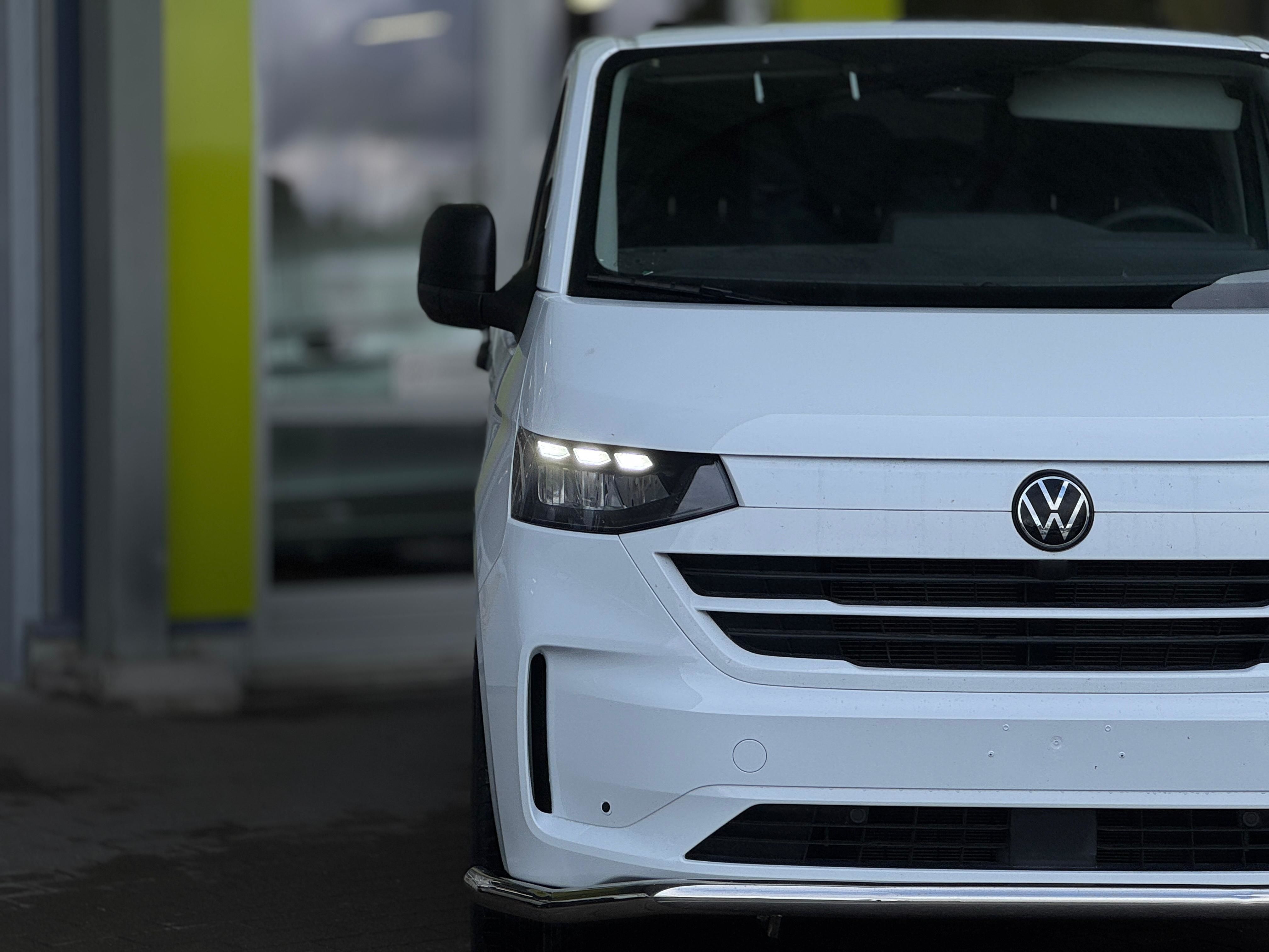 Volkswagen Transporter 2025, photo 4/8