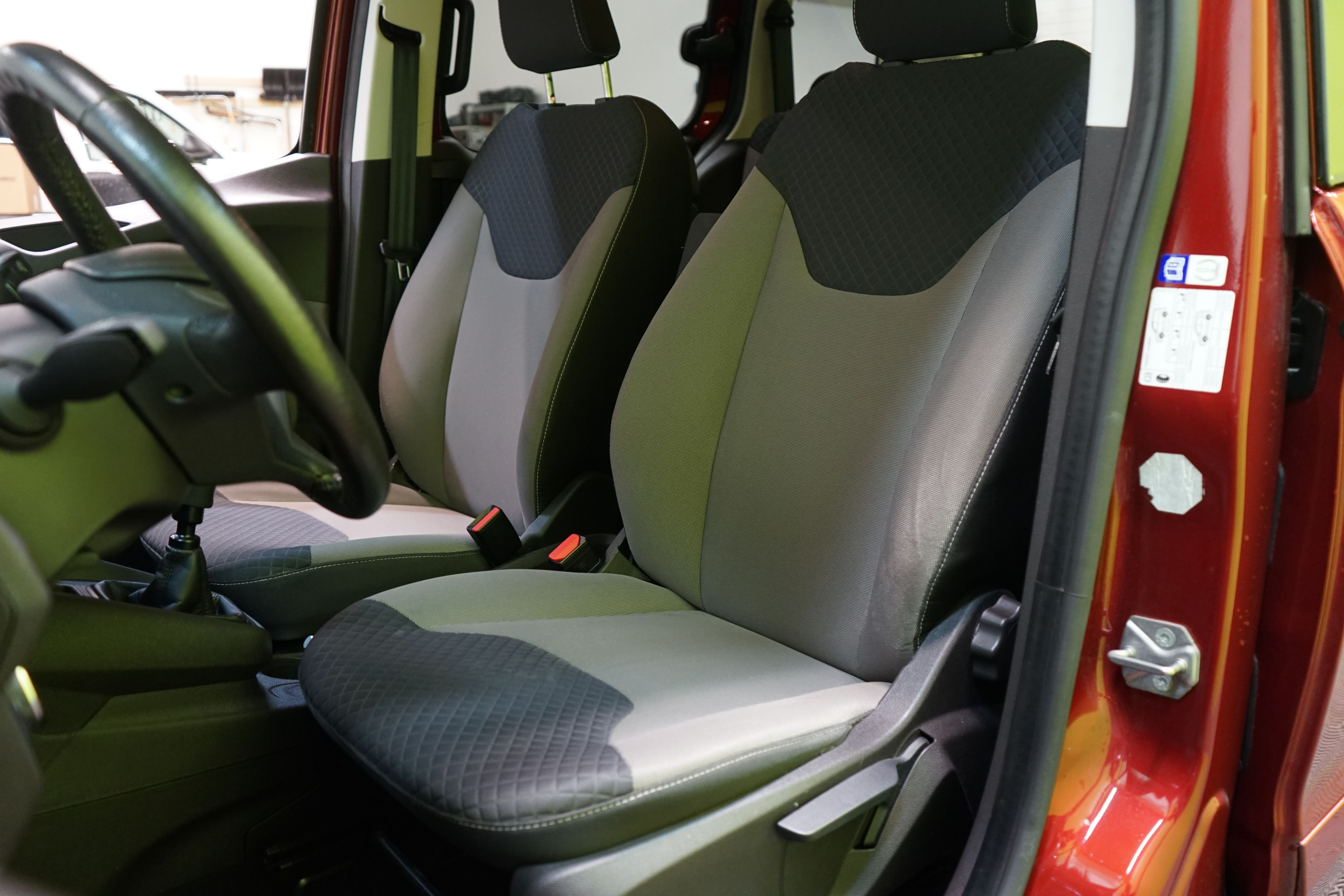 Ford Tourneo Courier 2019, kuva 7/28