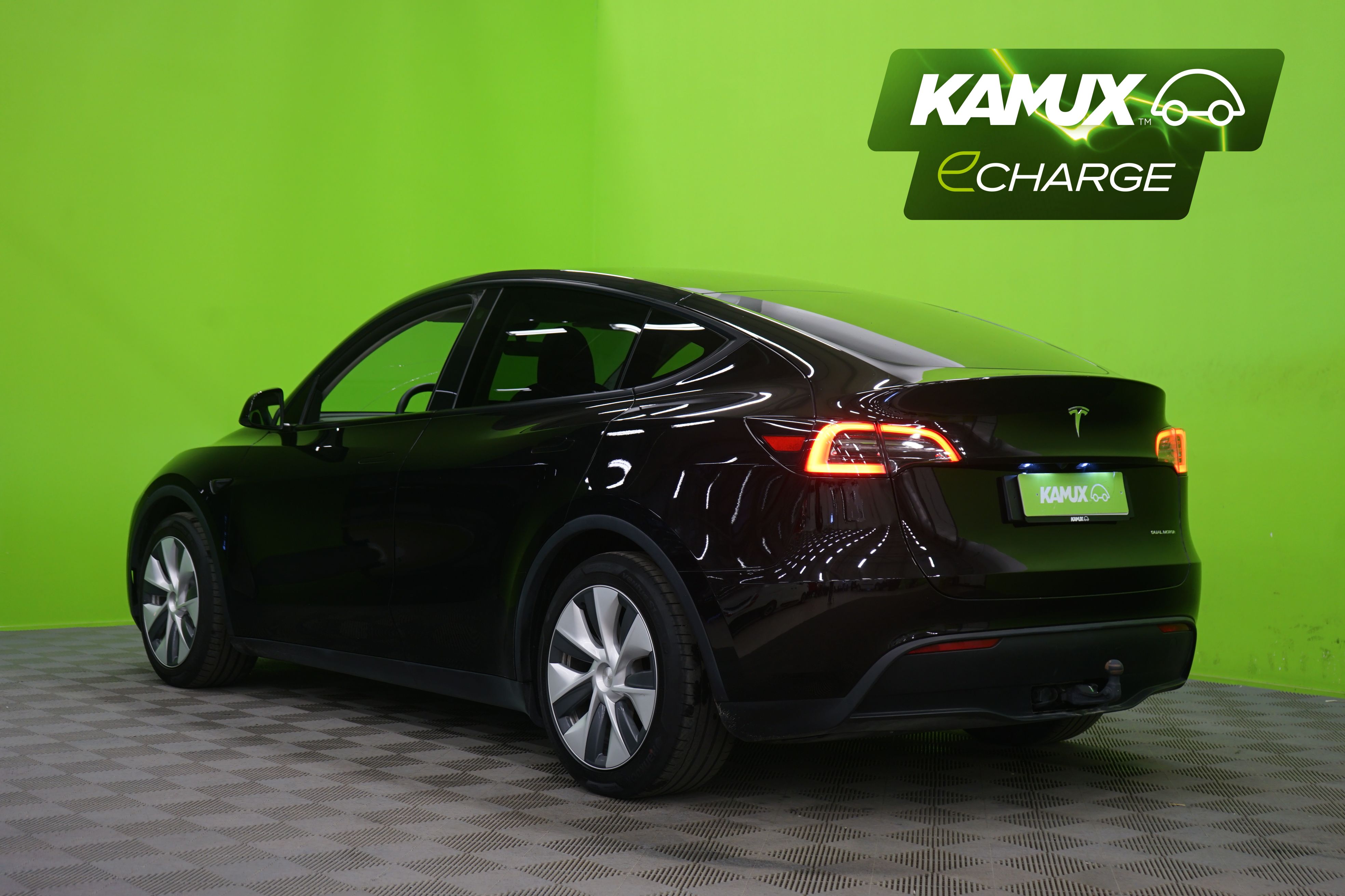 Tesla Model Y Long Range Dual Motor AWD 2023, kuva 4/29