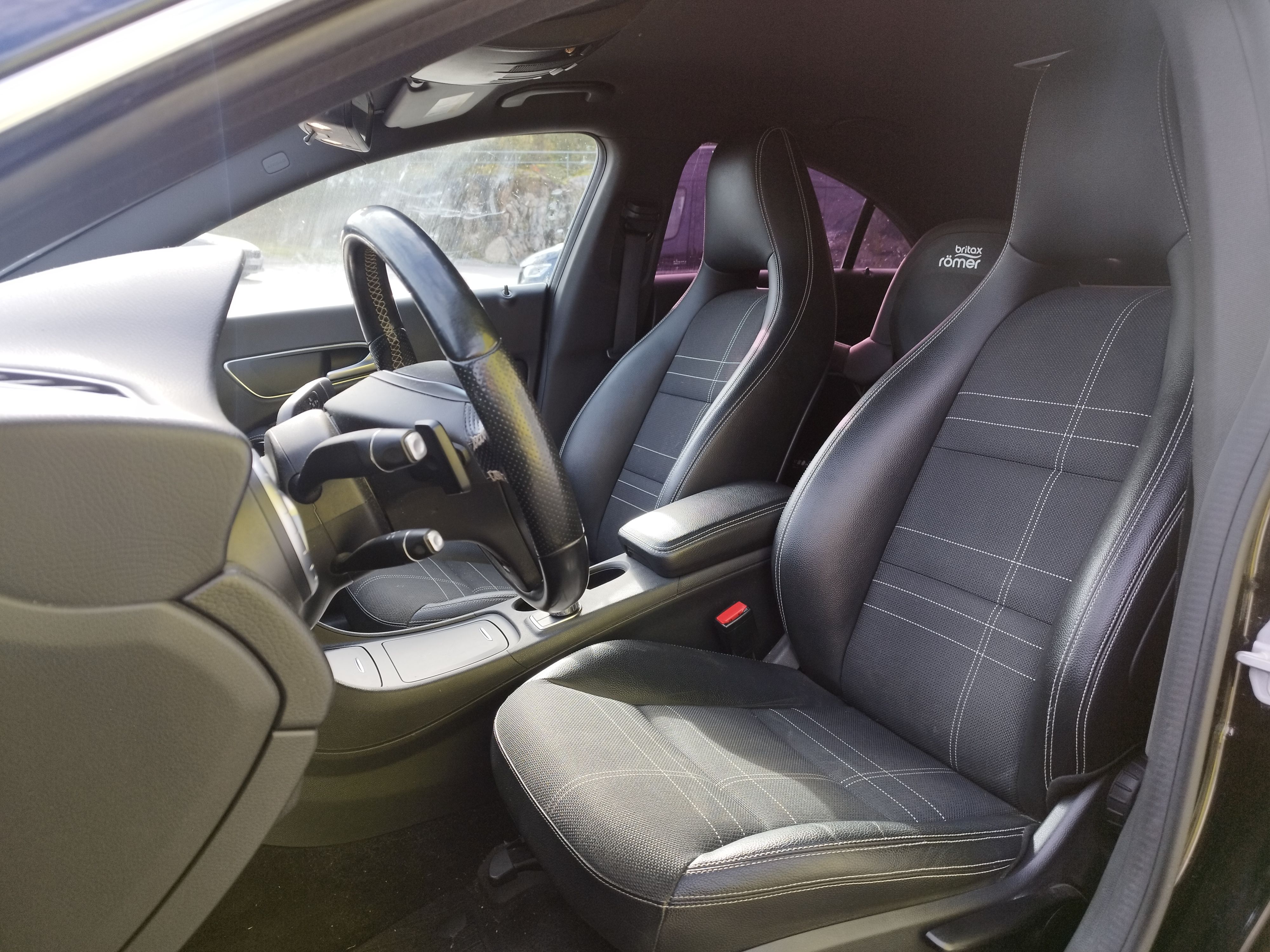 Mercedes-Benz CLA 2014, photo 3/3