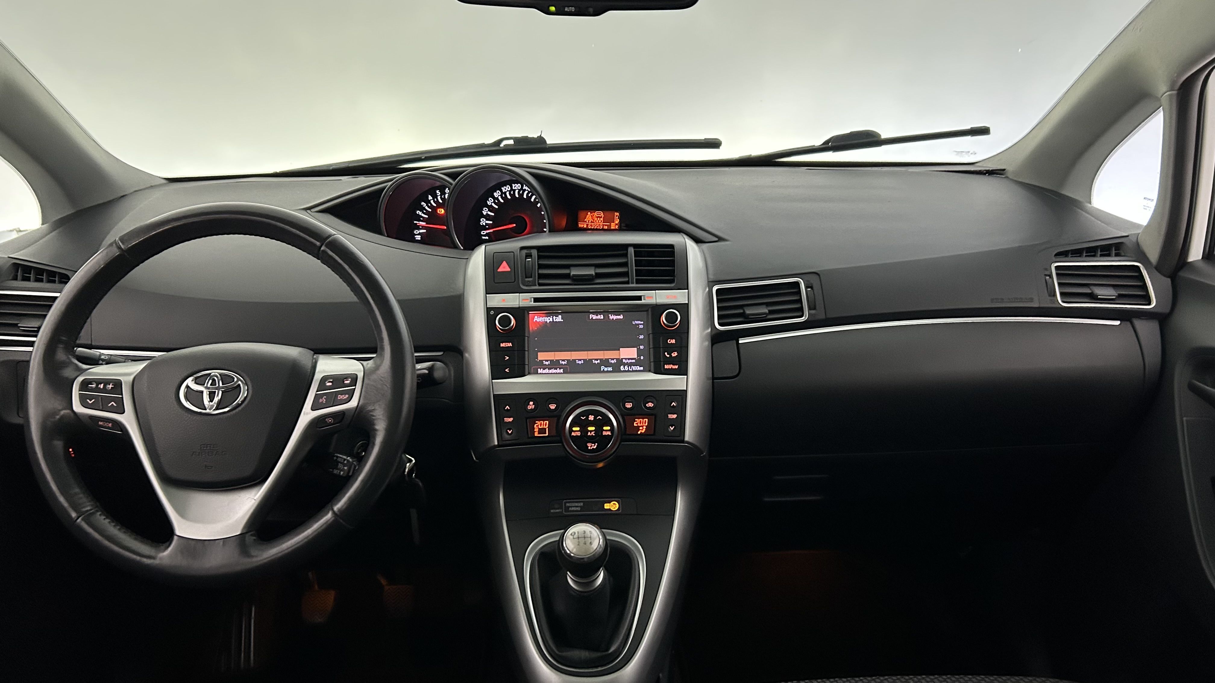 Toyota Verso 1,8 Valvematic Active 2014, photo 7/25