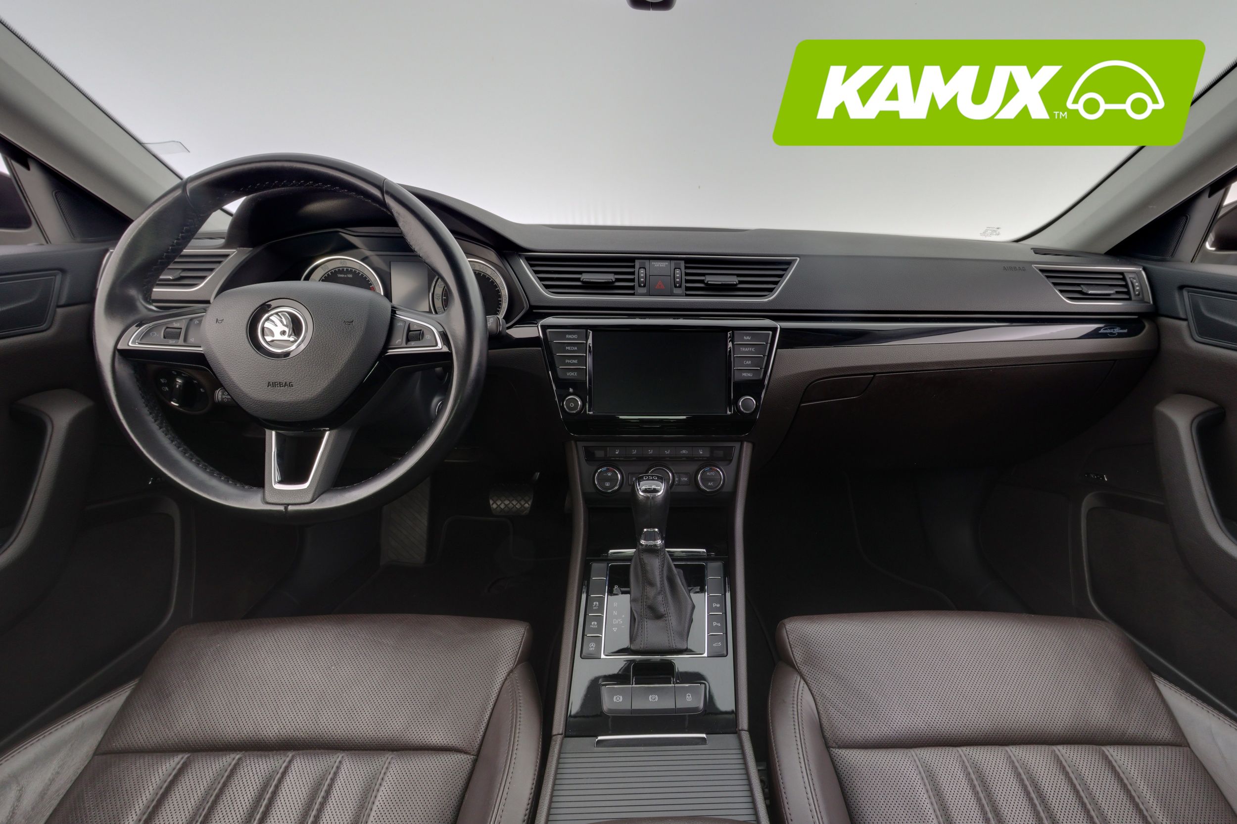 Skoda Superb 2,0 TSI 220 L&K DSG Autom. 2016, kuva 7/34