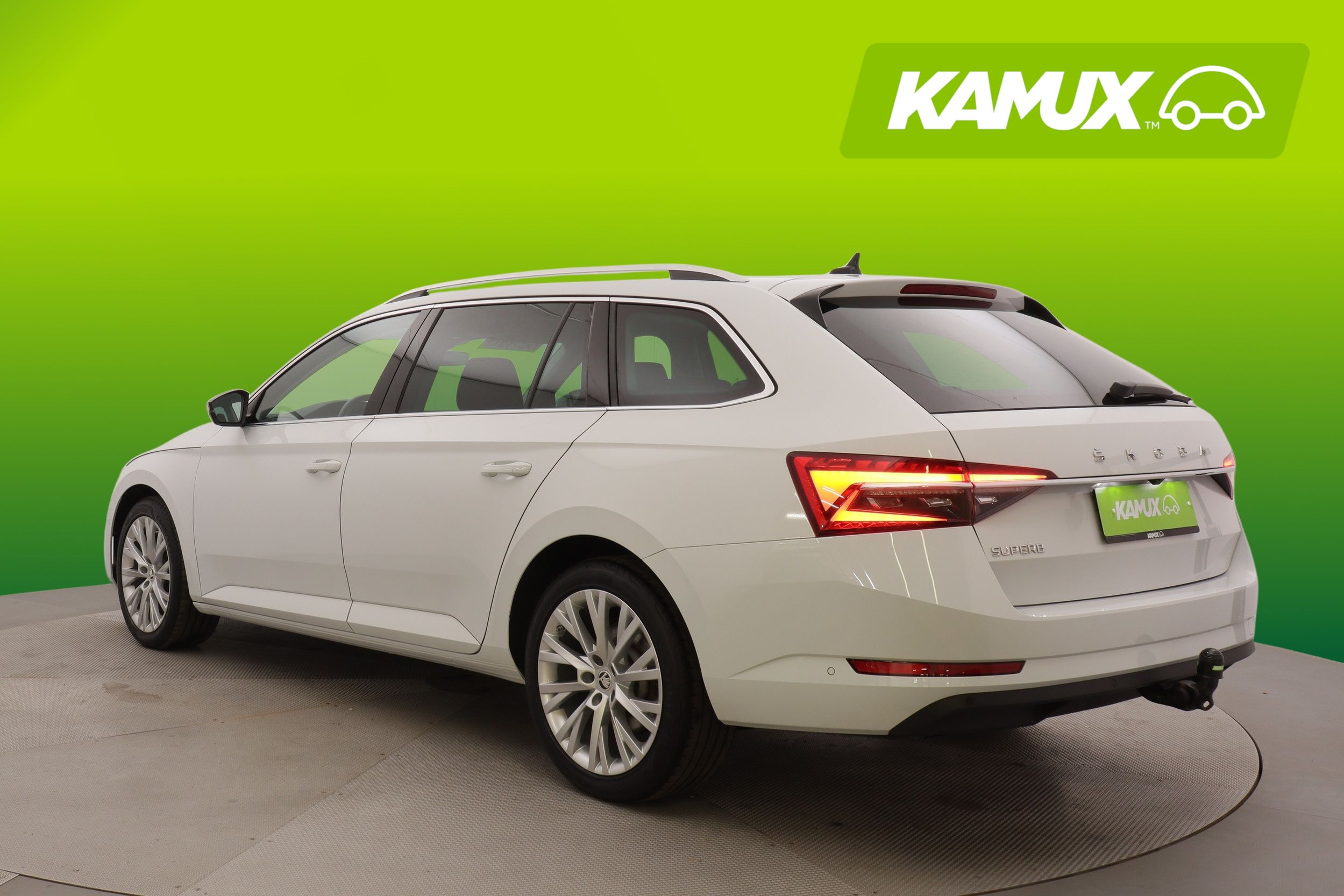 Skoda Superb 2022, photo 4/29
