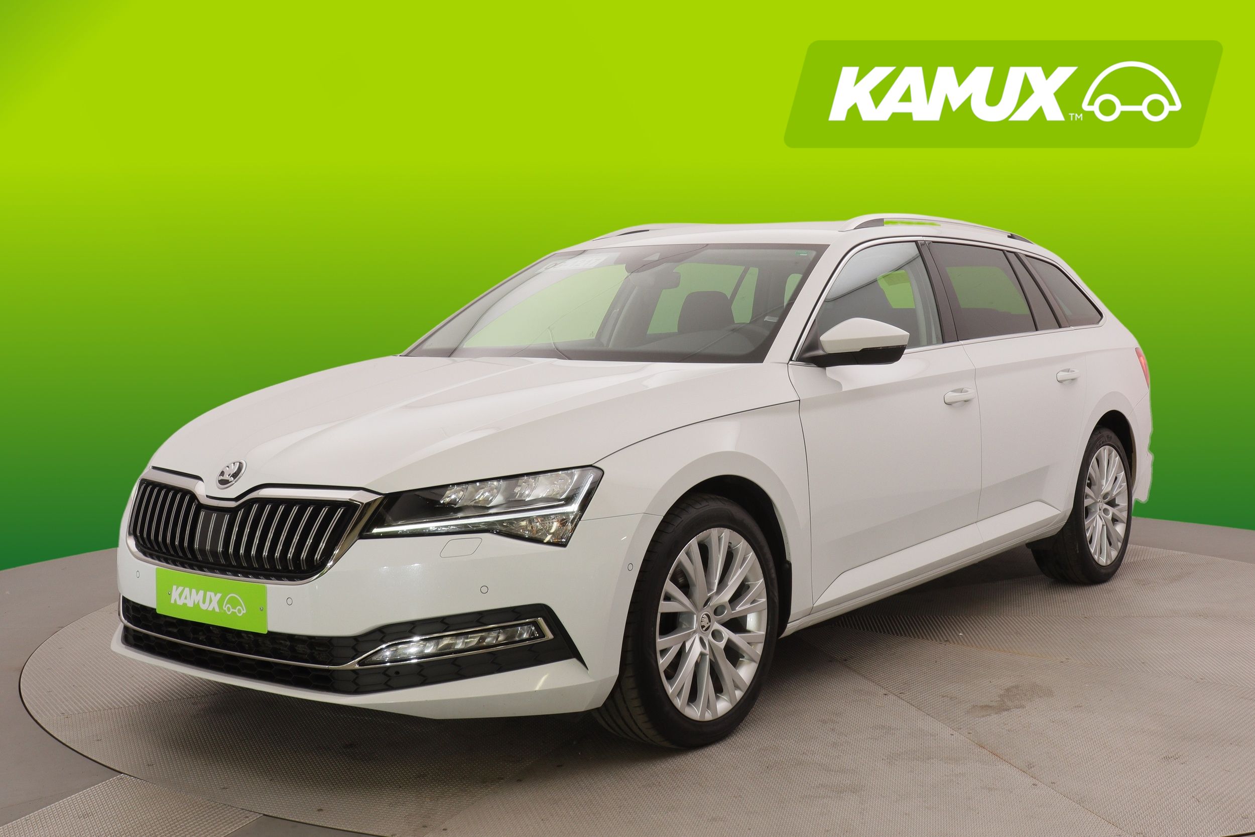 Skoda Superb 2022, photo 5/29