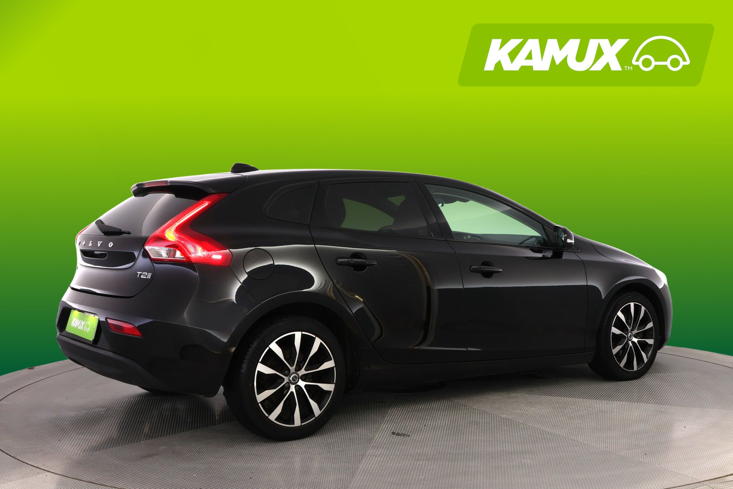 Volvo V40 2019, photo 2/21