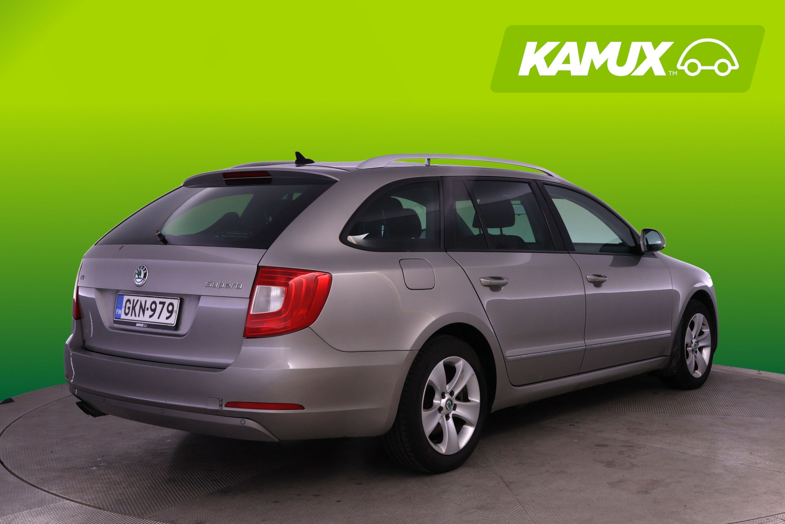 Skoda Superb 2012, kuva 3/51