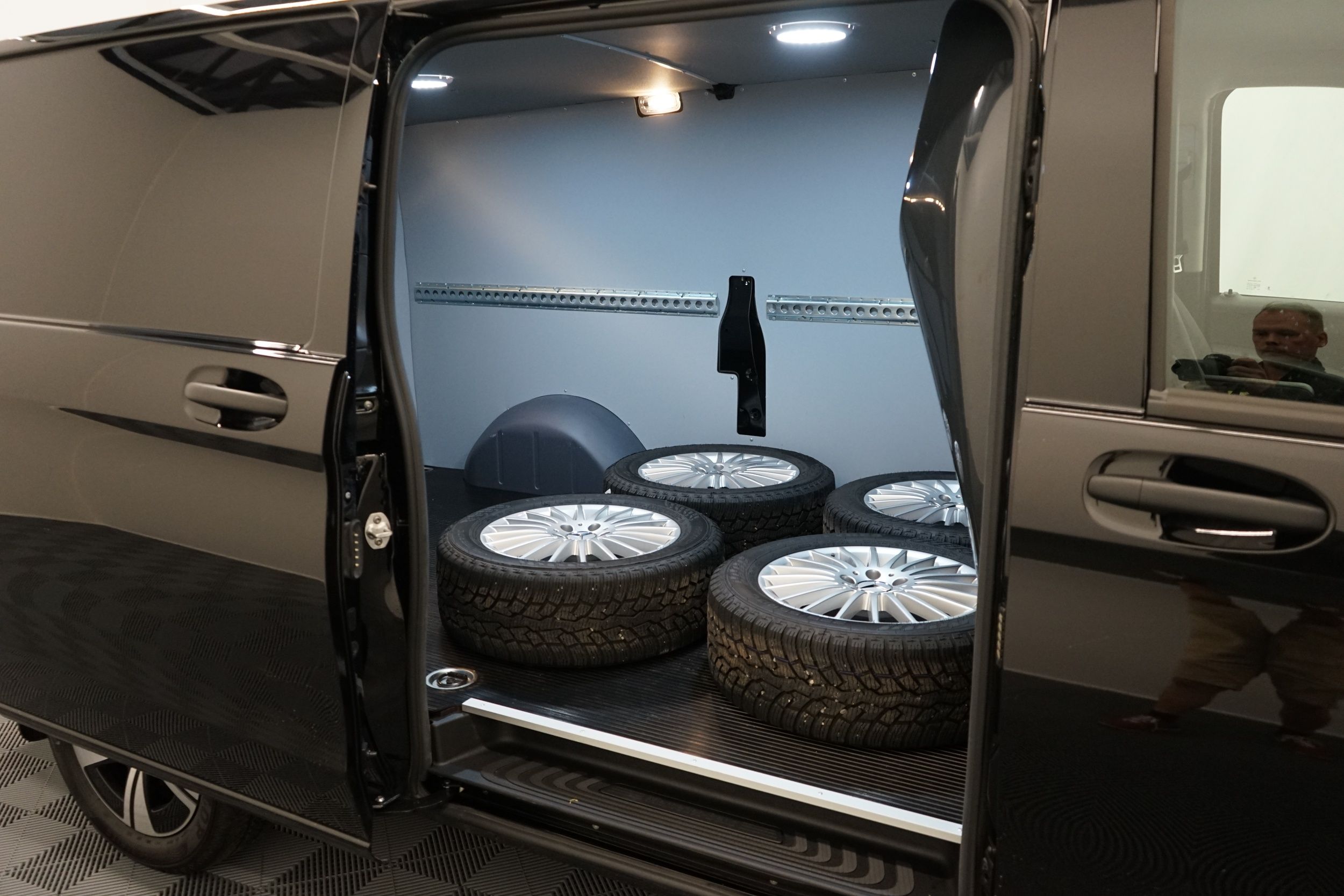 Mercedes-Benz Vito 2025, photo 6/18