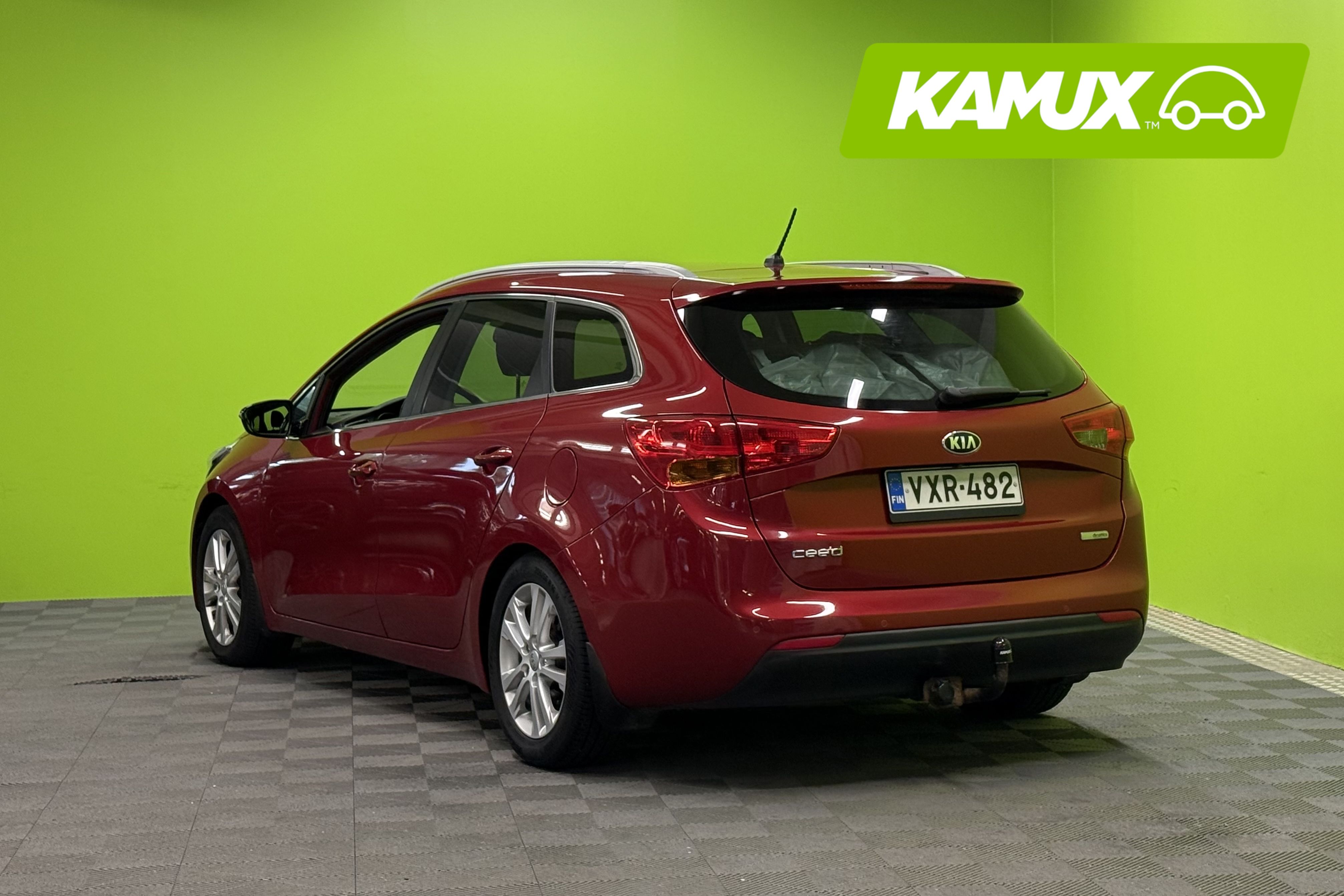 Kia Ceed 1,6 ISG EX SW EcoDynamics 2015, kuva 4/23