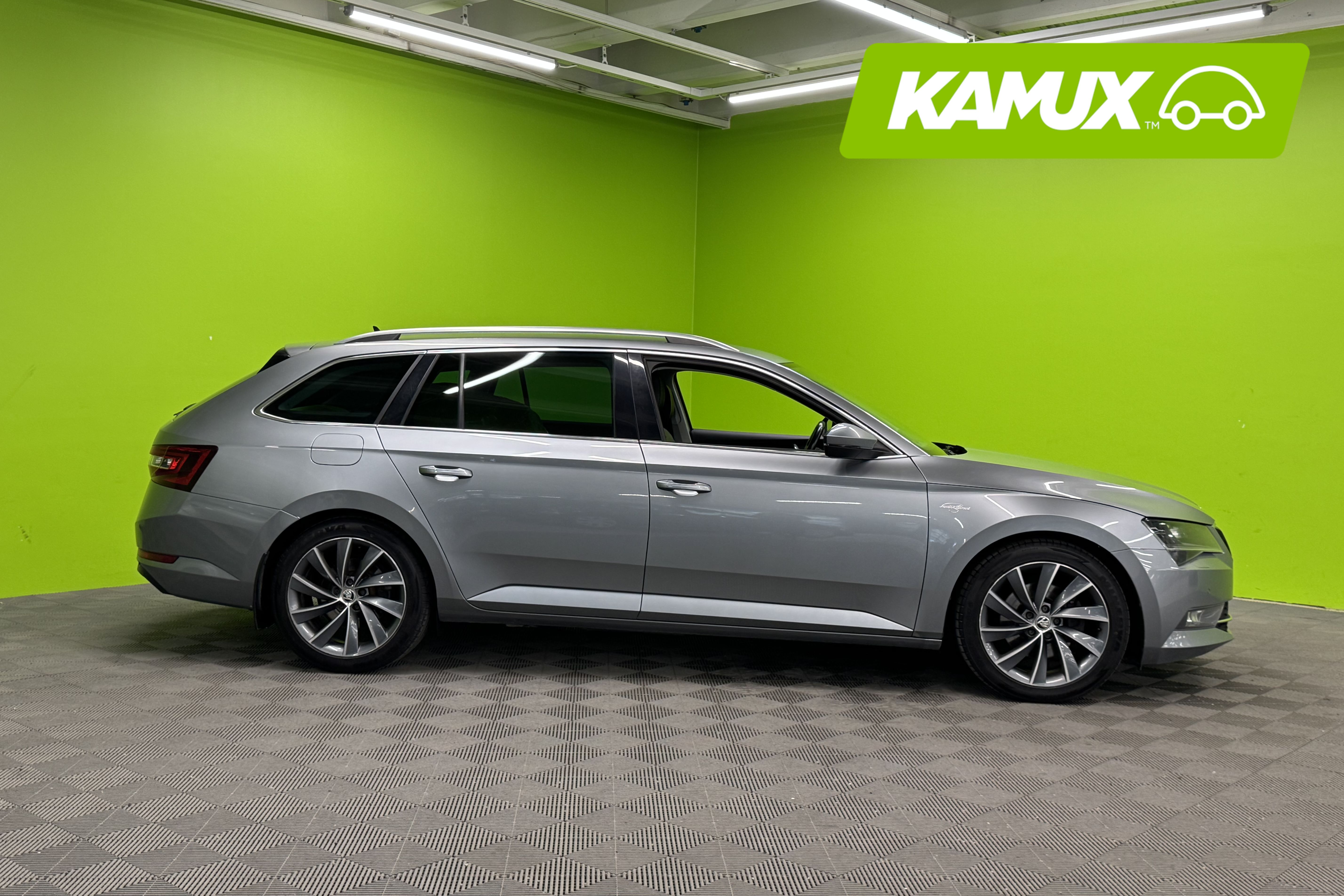 Skoda Superb 2019, kuva 2/20