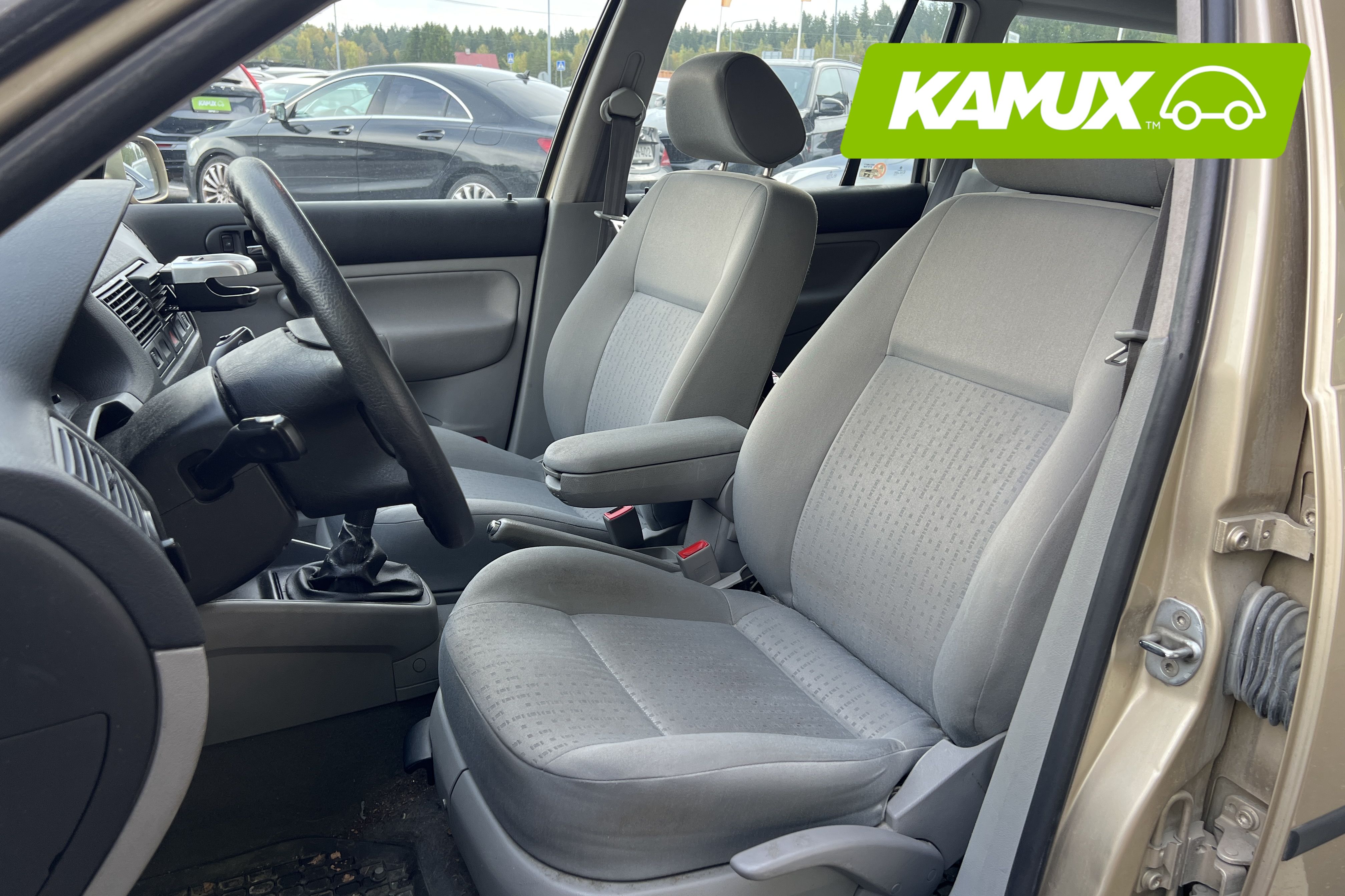 Volkswagen Golf Variant 1,6 Comfortline 2002, kuva 3/16