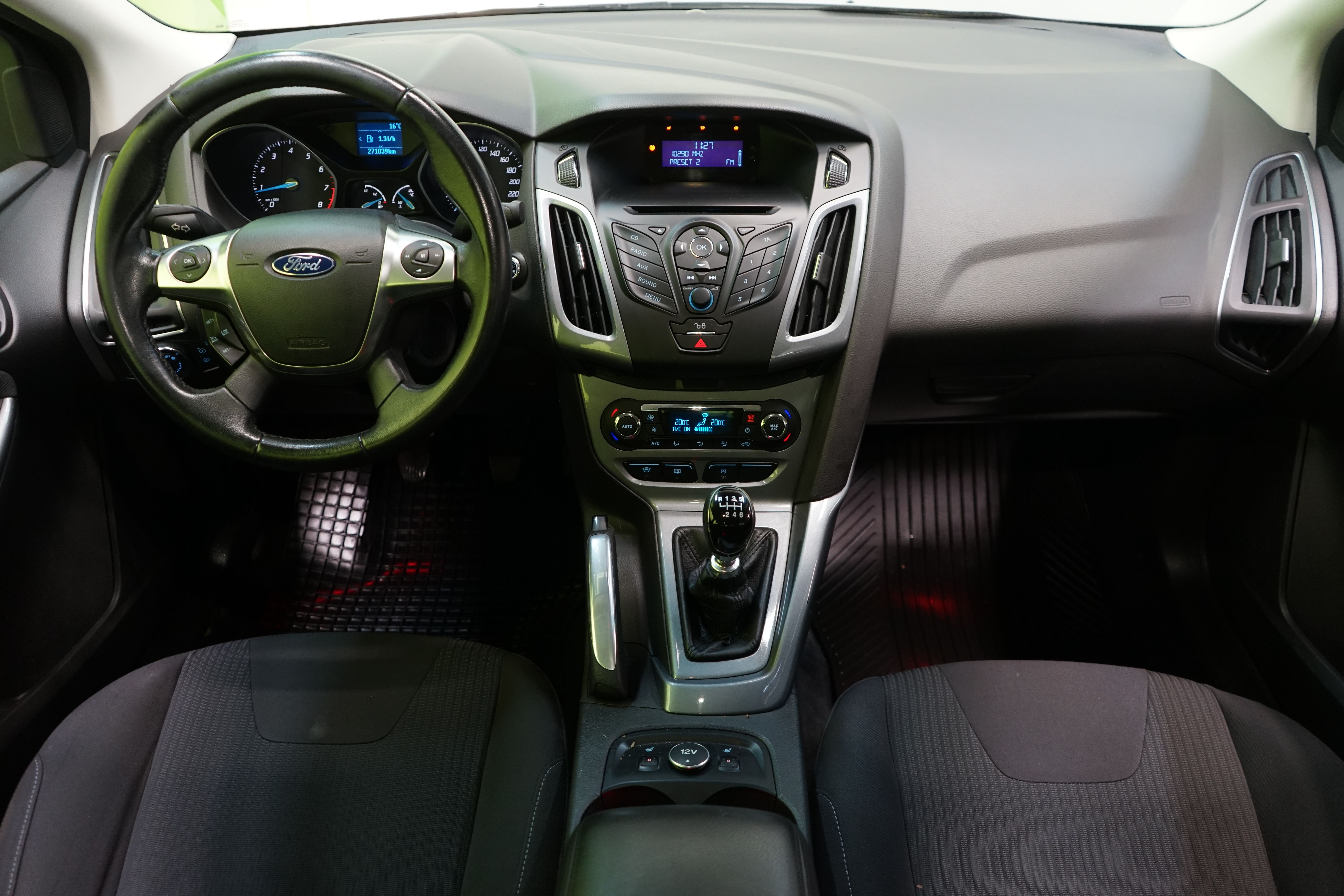 Ford Focus 2012, kuva 6/22