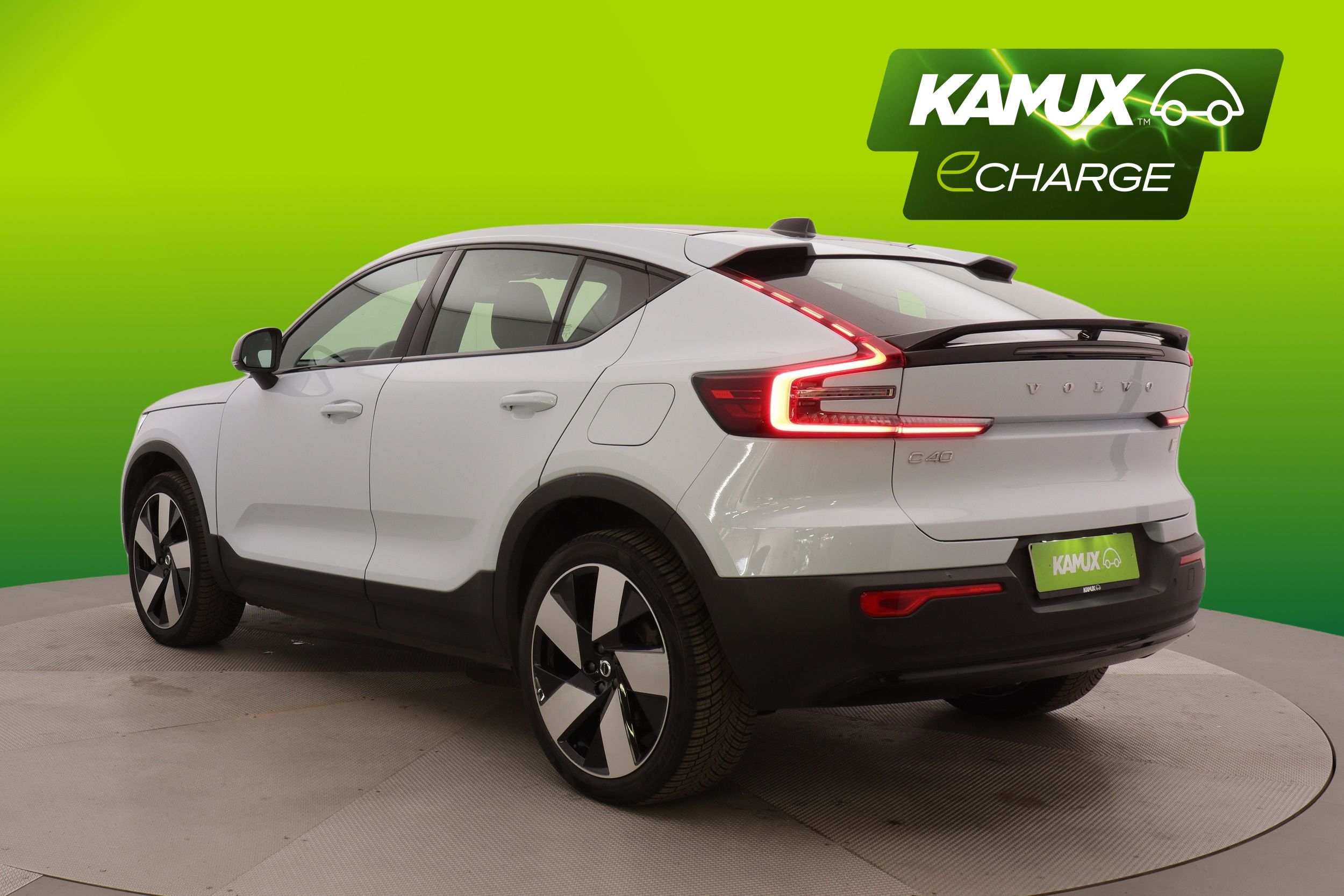Volvo C40 2024, photo 4/30