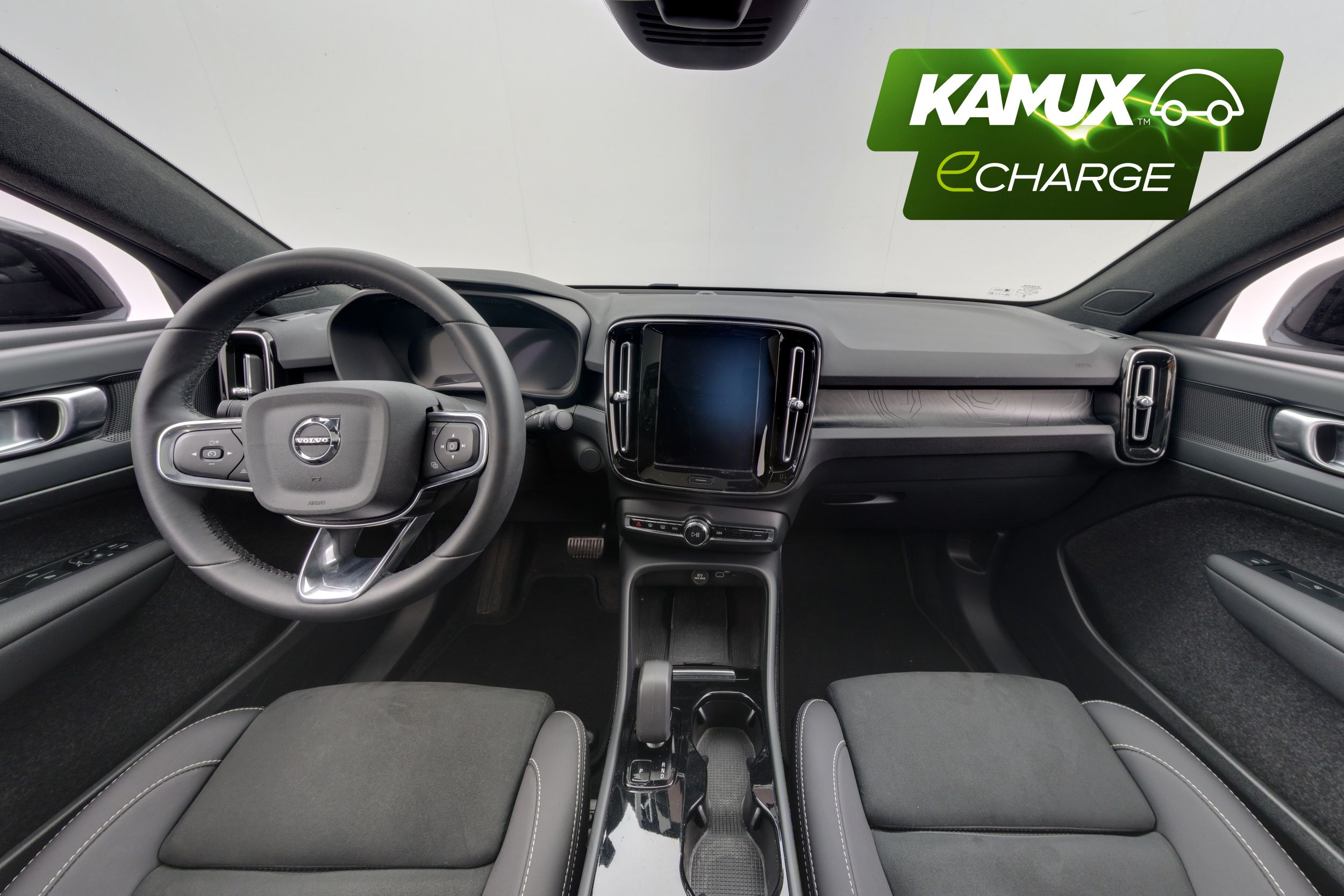 Volvo C40 2024, photo 7/30