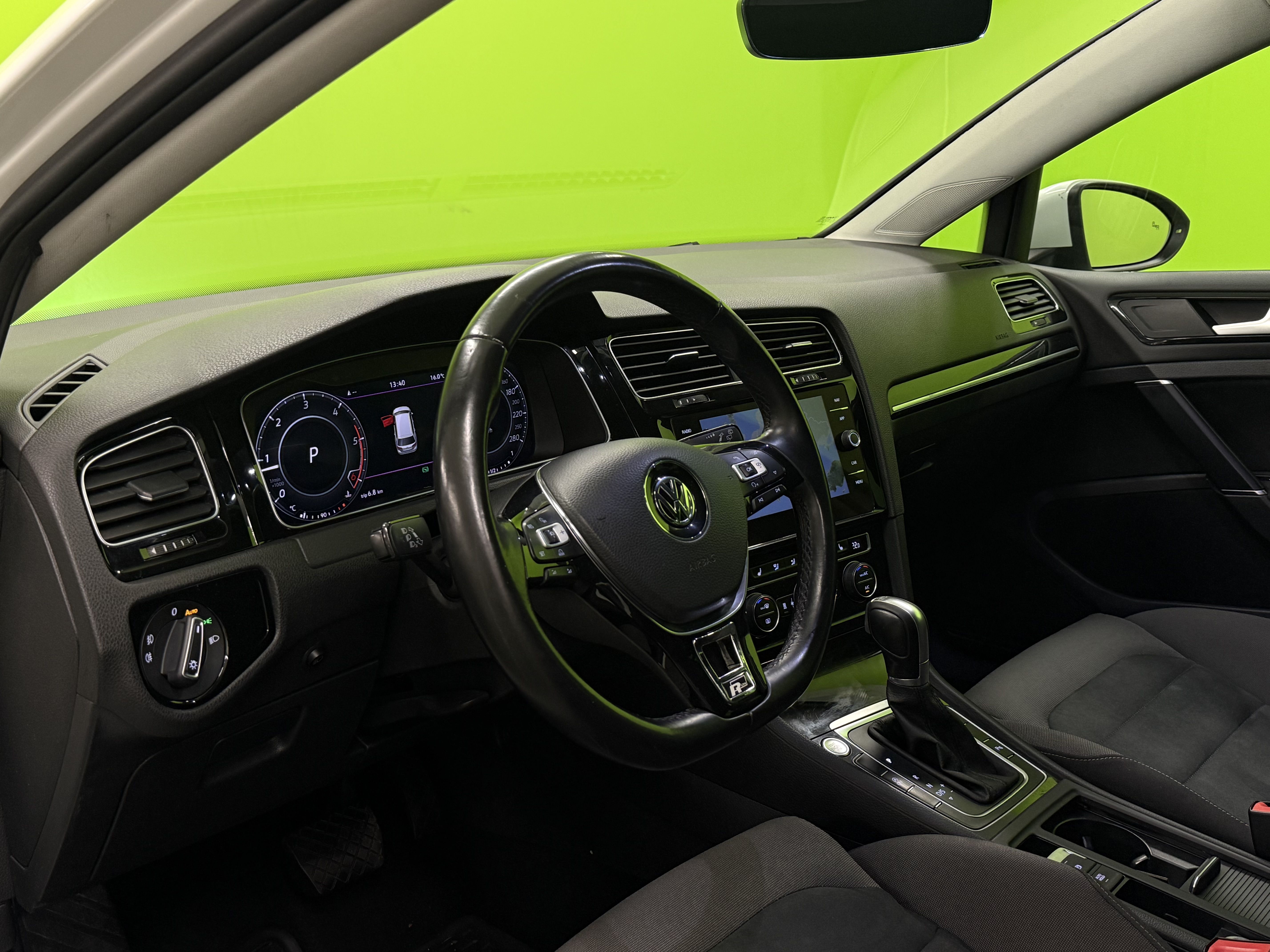 Volkswagen Golf 2018, kuva 7/27